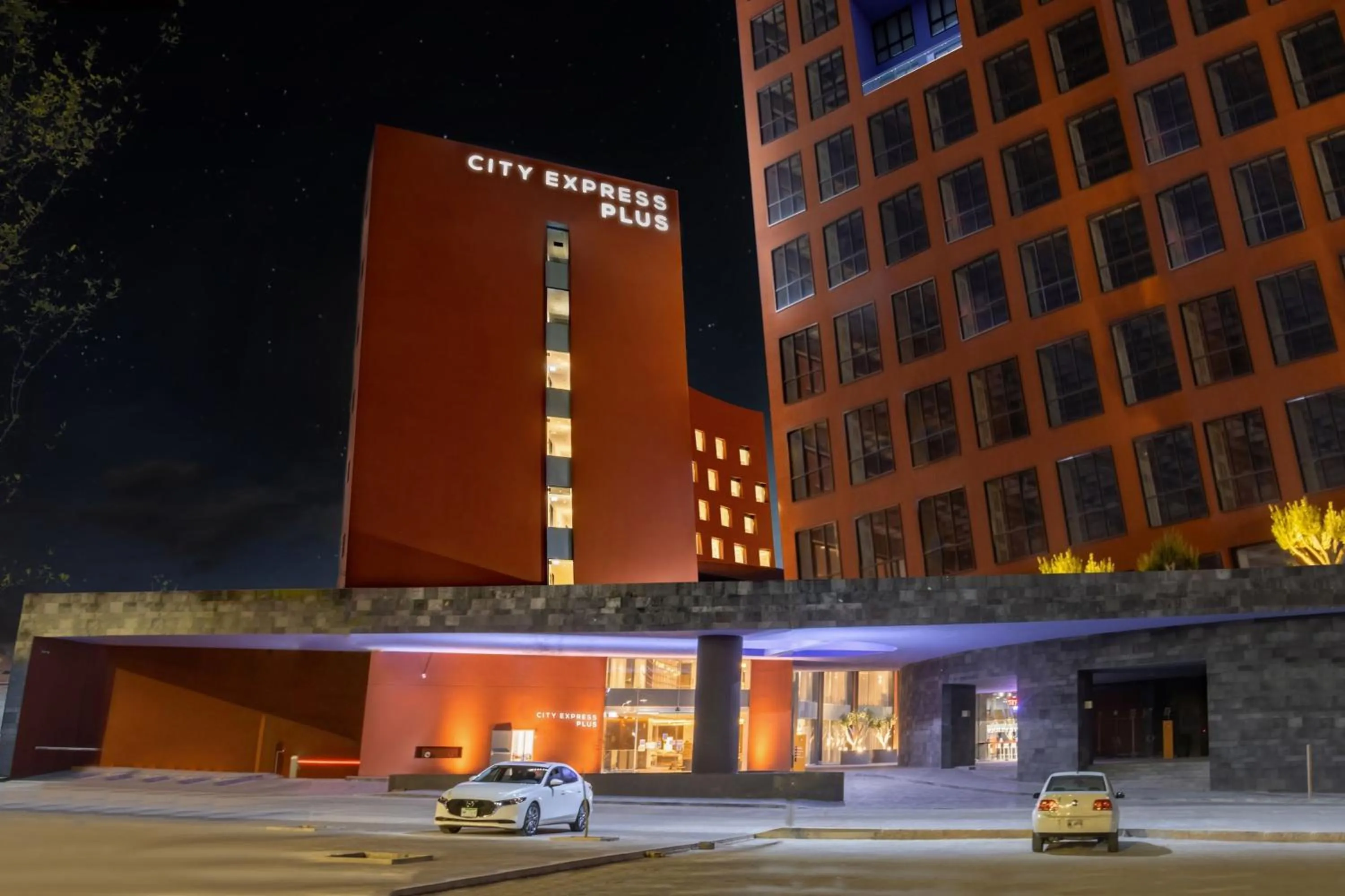 Property building in City Express Plus by Marriott San Luis Potosi