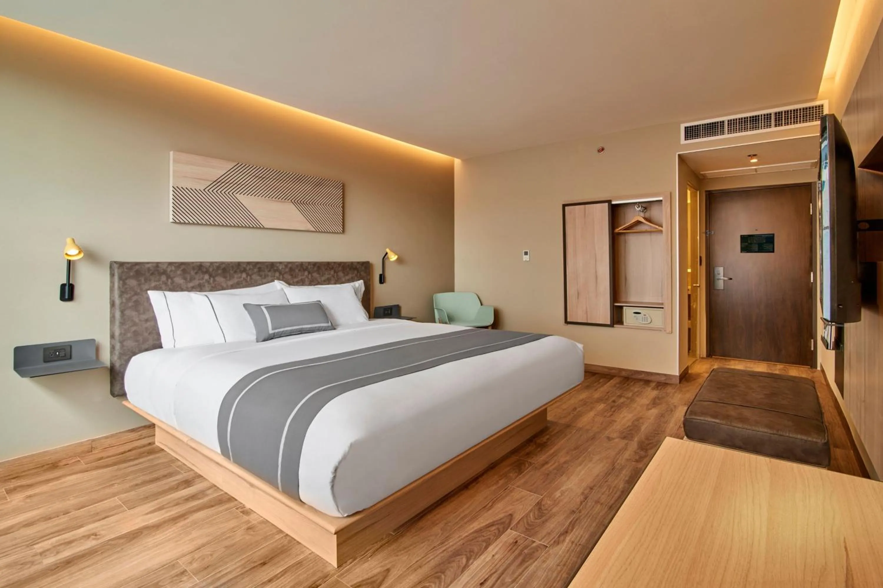 Bedroom, Bed in City Express Plus by Marriott San Luis Potosi