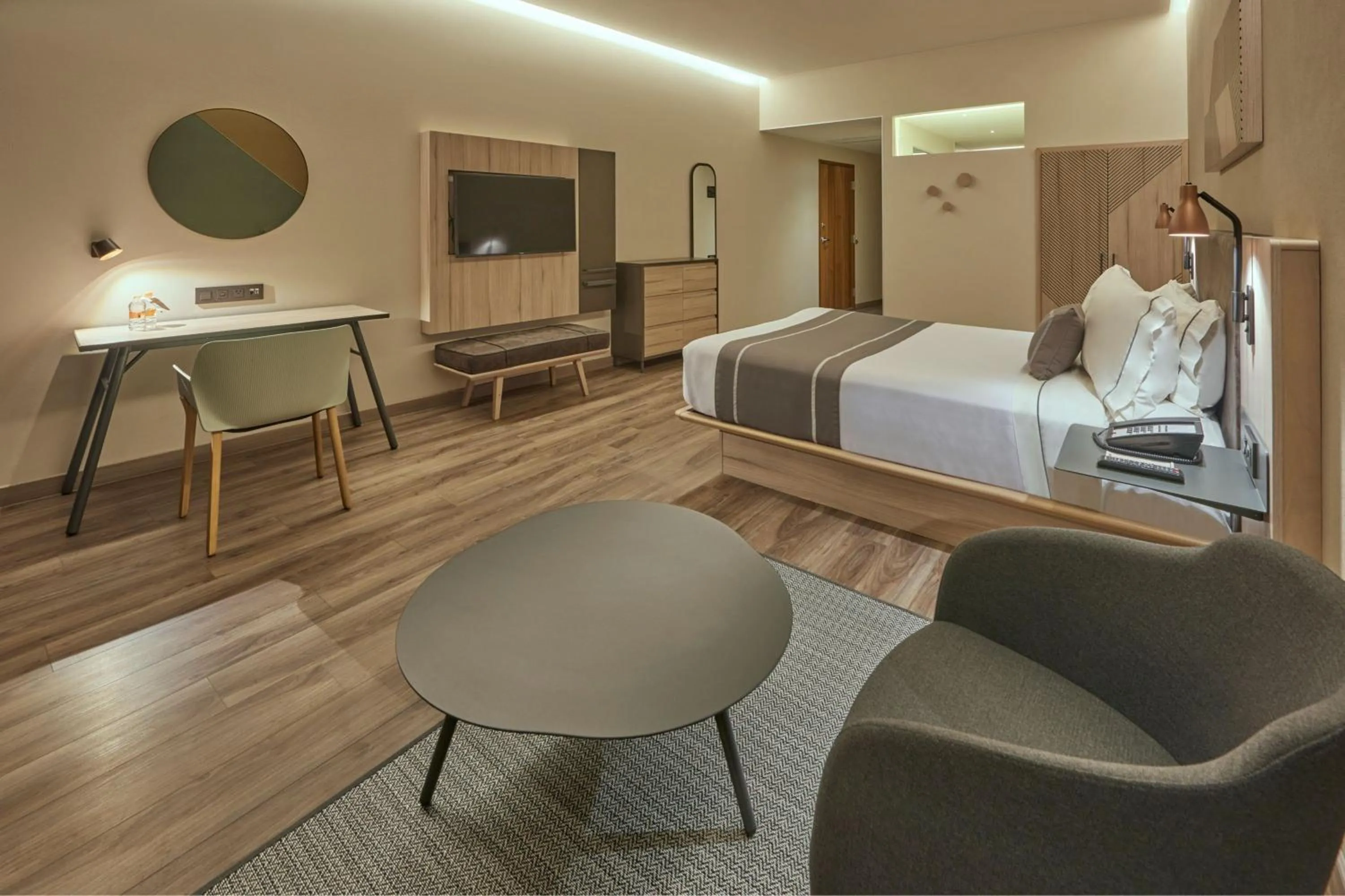 Photo of the whole room, Bed in City Express Plus by Marriott San Luis Potosi