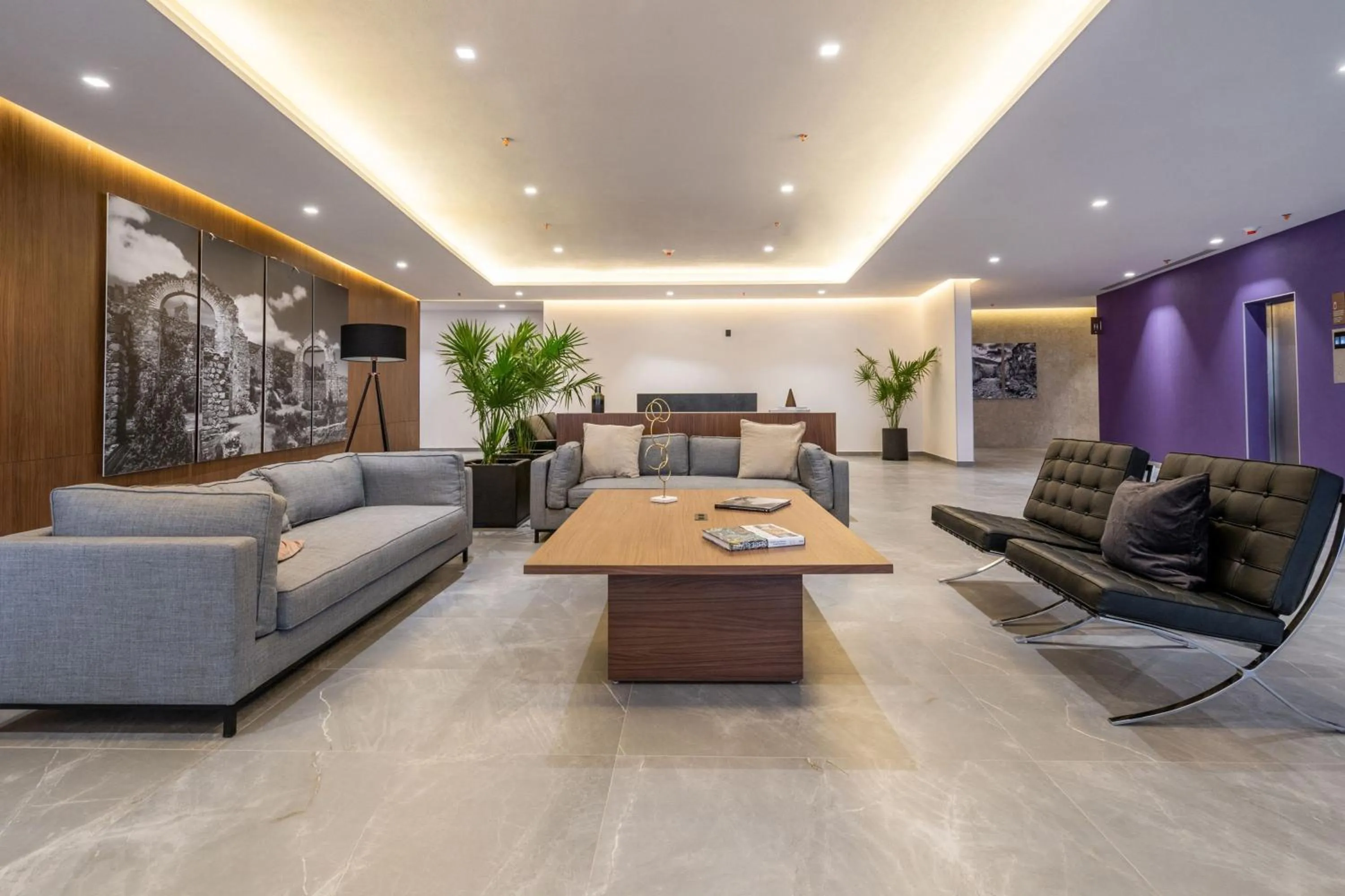 Lobby or reception in City Express Plus by Marriott San Luis Potosi