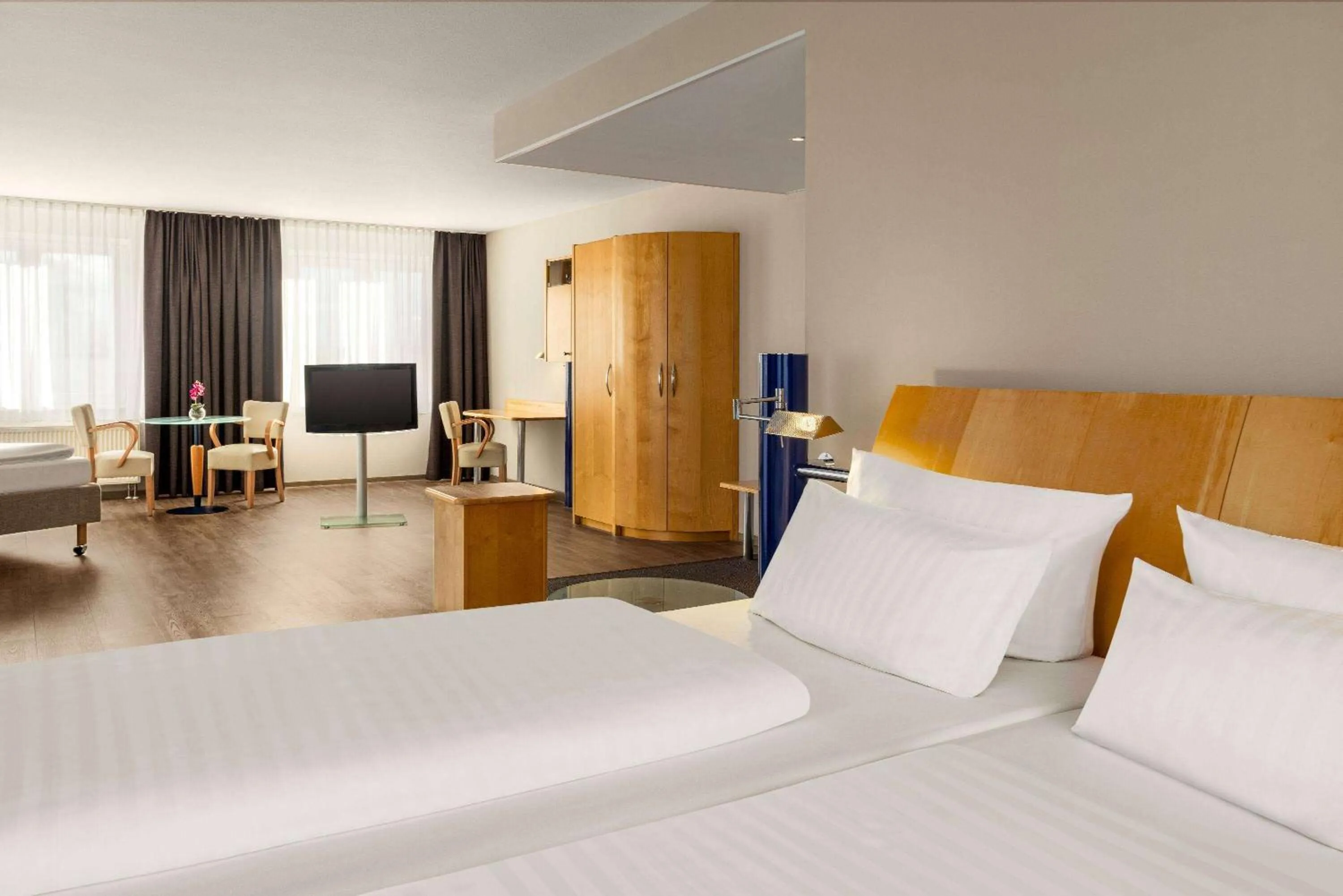 Photo of the whole room, Bed in Amedia Dresden Elbpromenade, Trademark Collection by Wyndham