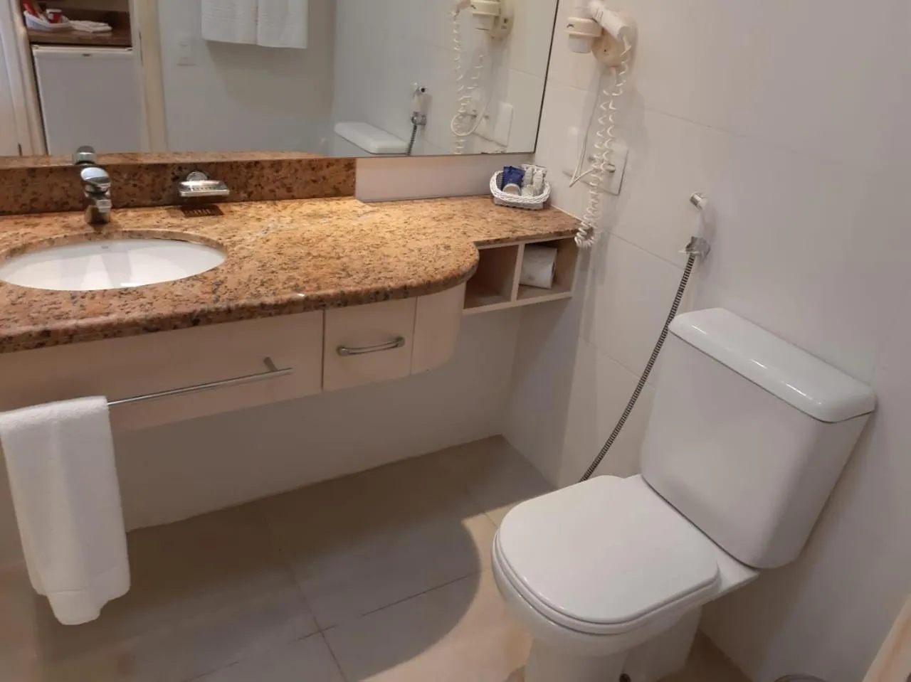 Bathroom in Jurerê Beach Village - Studio Lateral Luxo