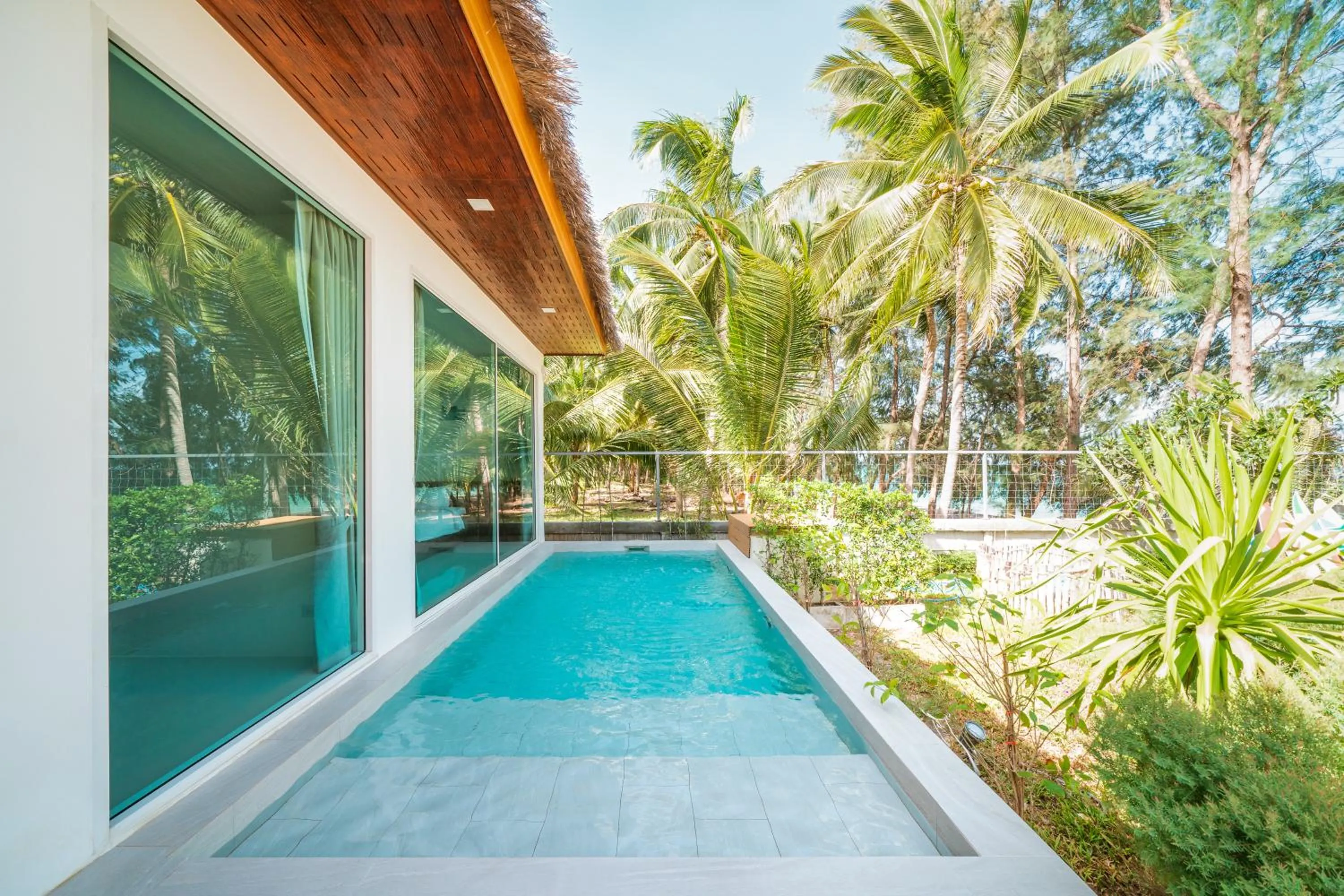 Resto Sea Resort - Baan Krut