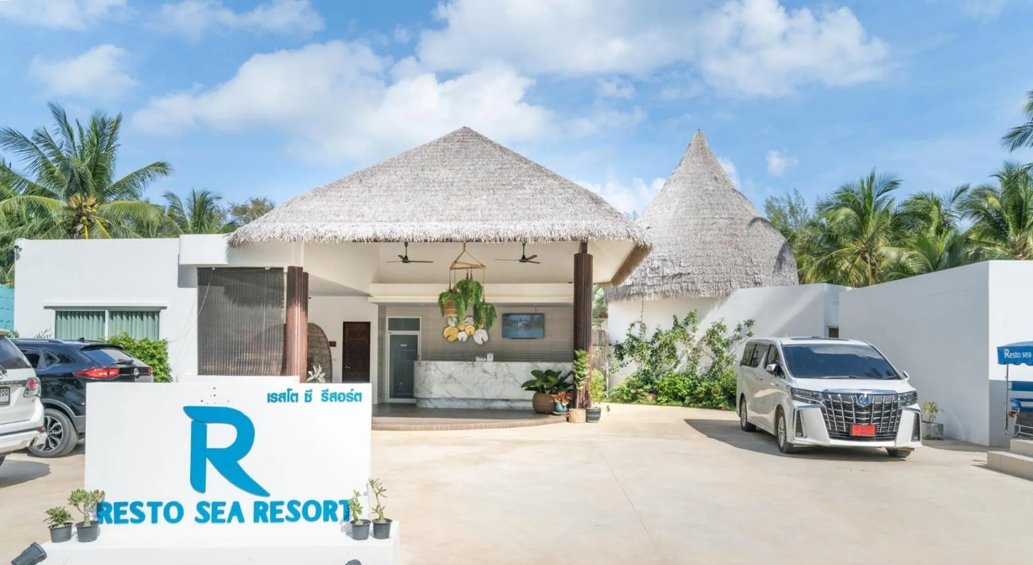 Property building in Resto Sea Resort - Baan Krut