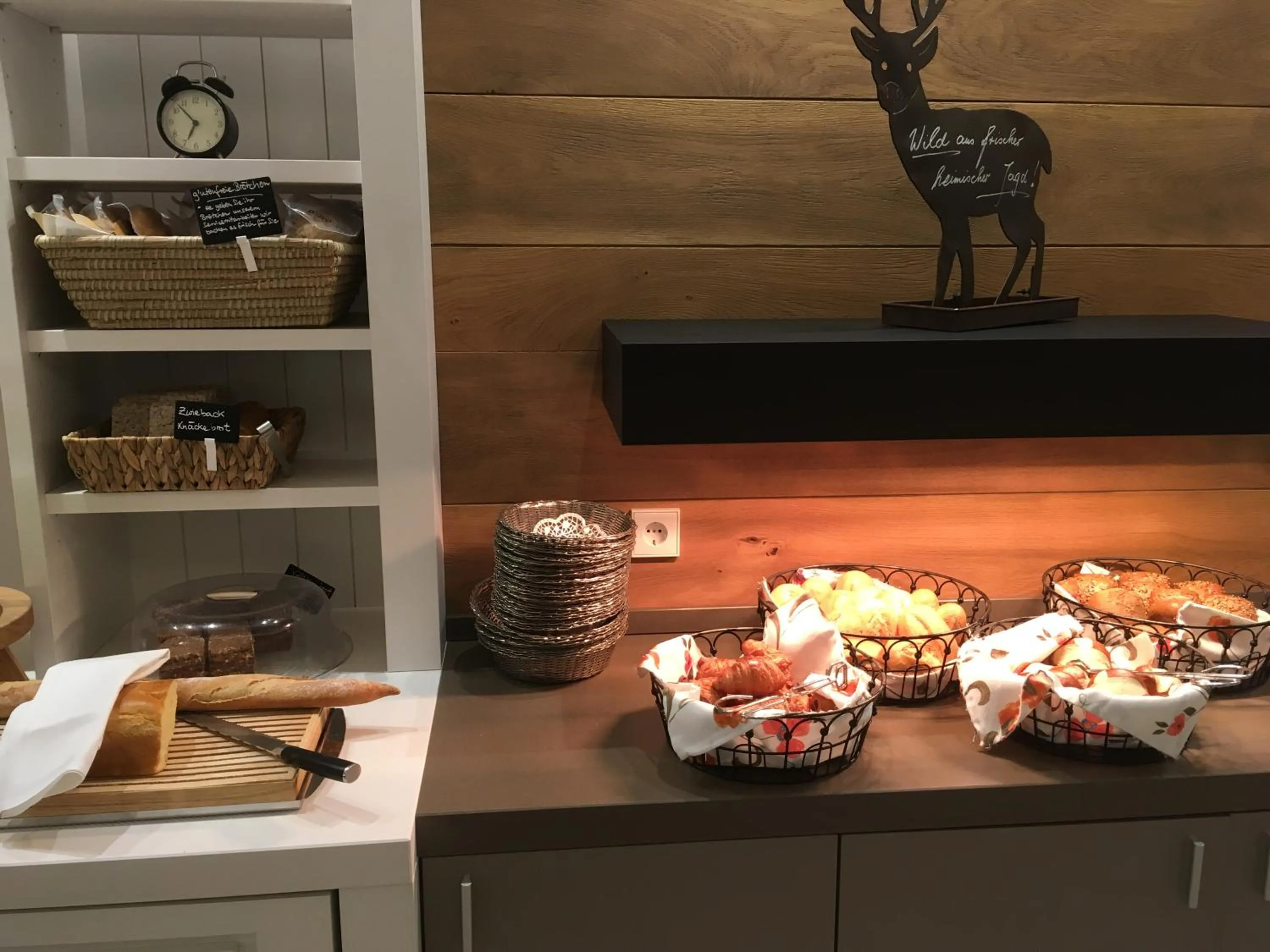 Buffet breakfast in Ringhotel Bundschu