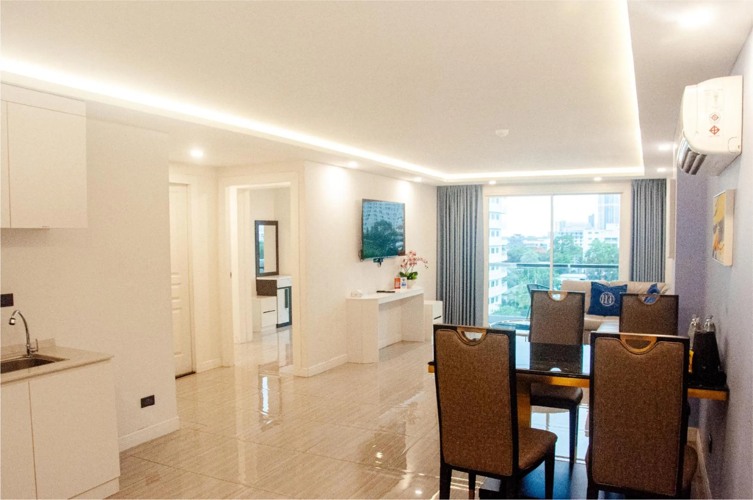 TV and multimedia in HT9 Hotel