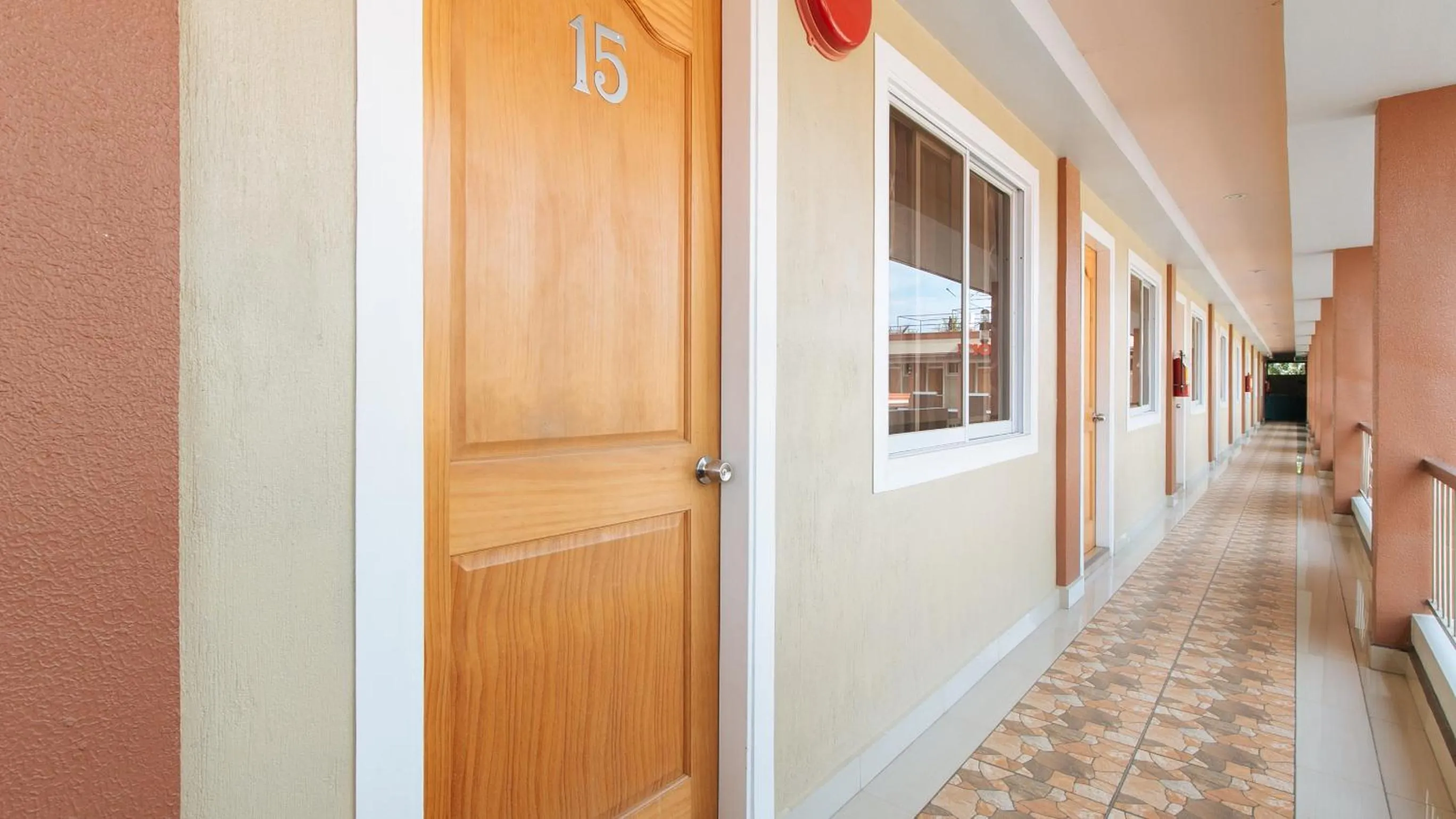 Bedroom in RedDoorz Plus near Lapasan Plaza Cagayan de Oro