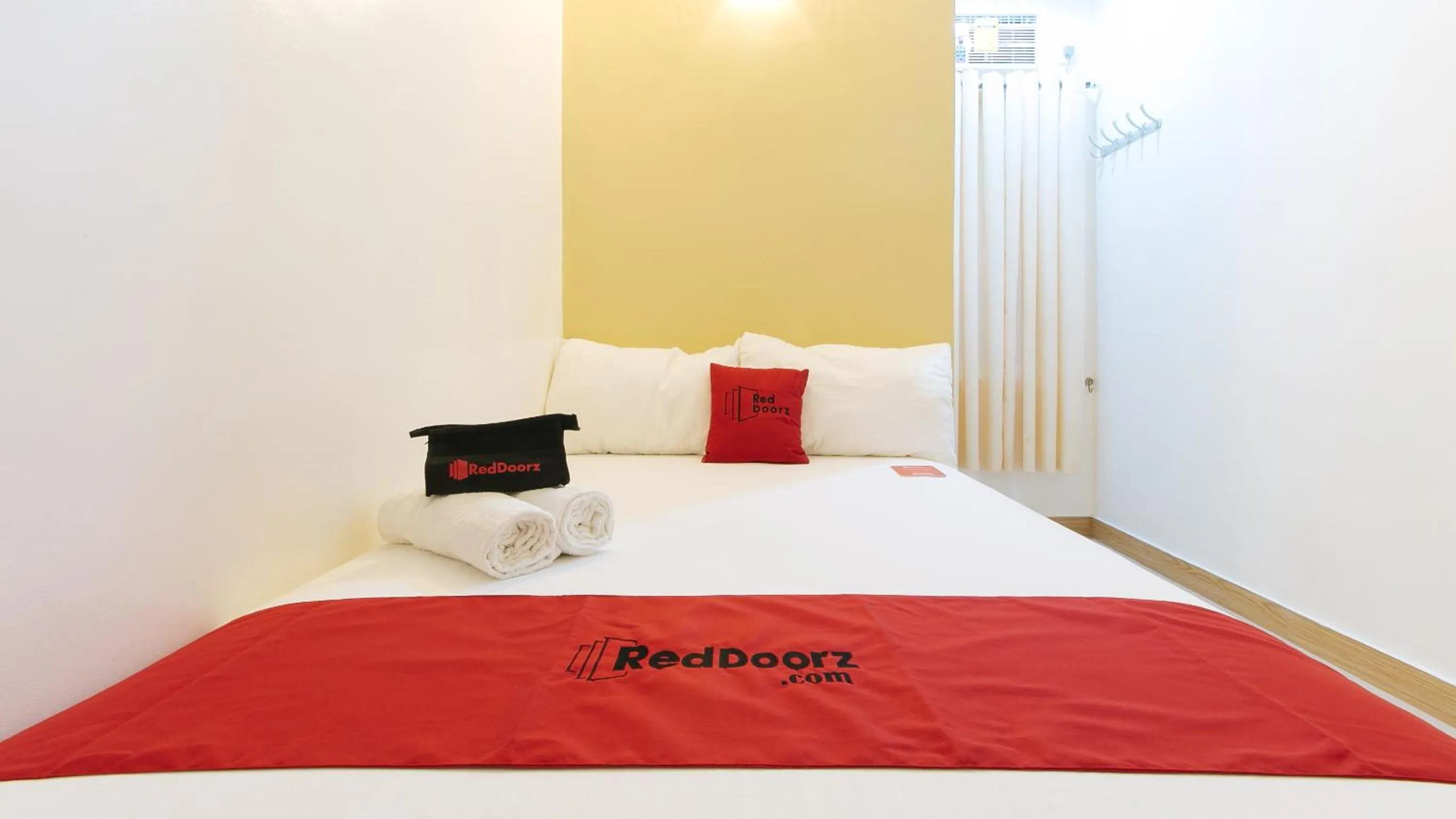 Massage, Bed in RedDoorz Plus near Lapasan Plaza Cagayan de Oro