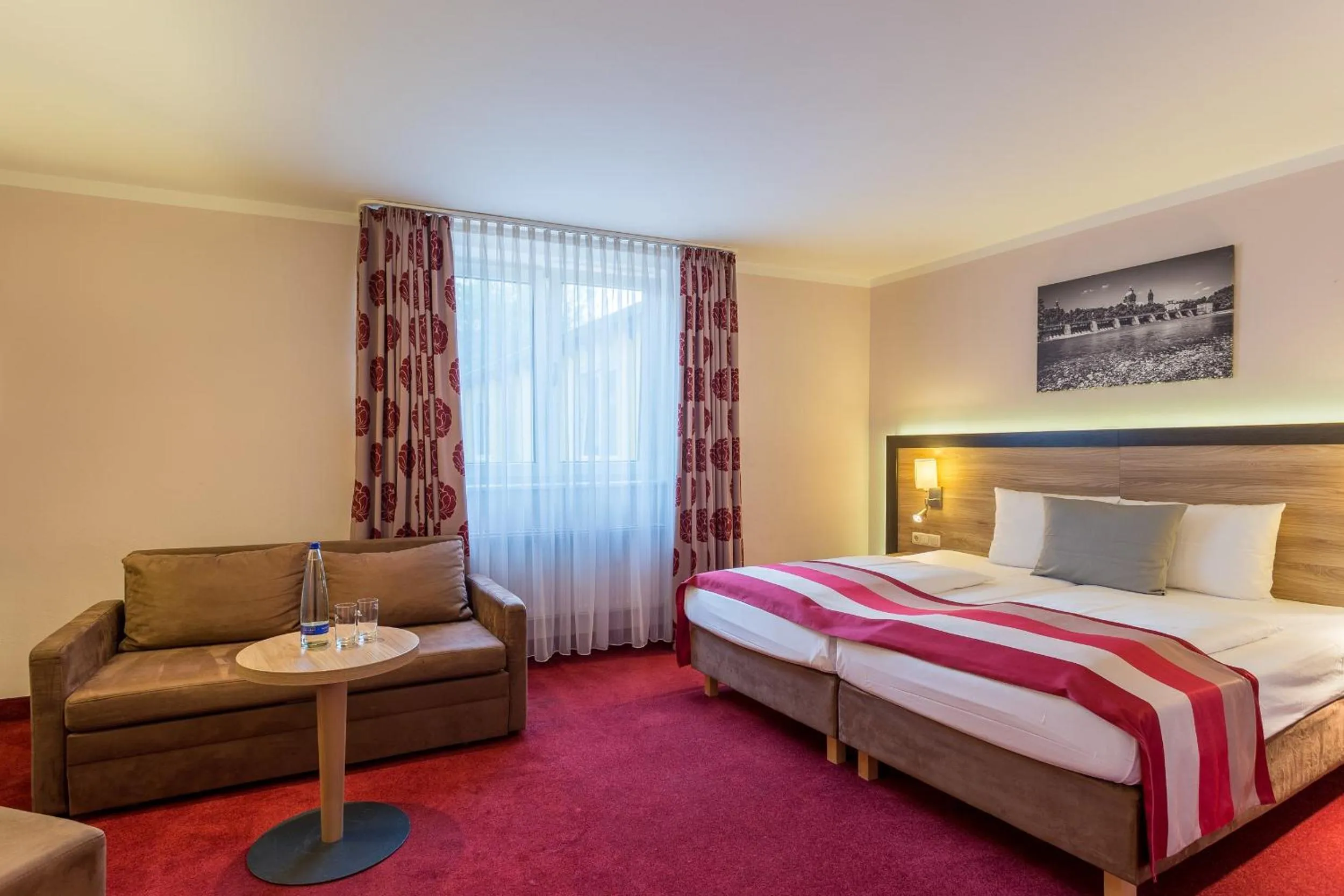 Bedroom, Bed in Hotel Wetterstein