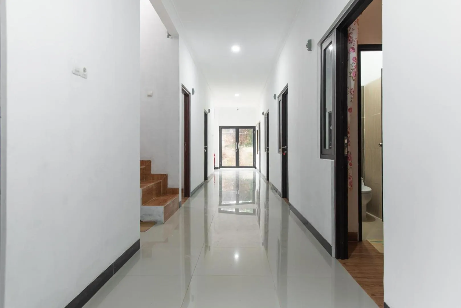 Balcony/Terrace in RedDoorz Plus near Trans Studio Cibubur 2