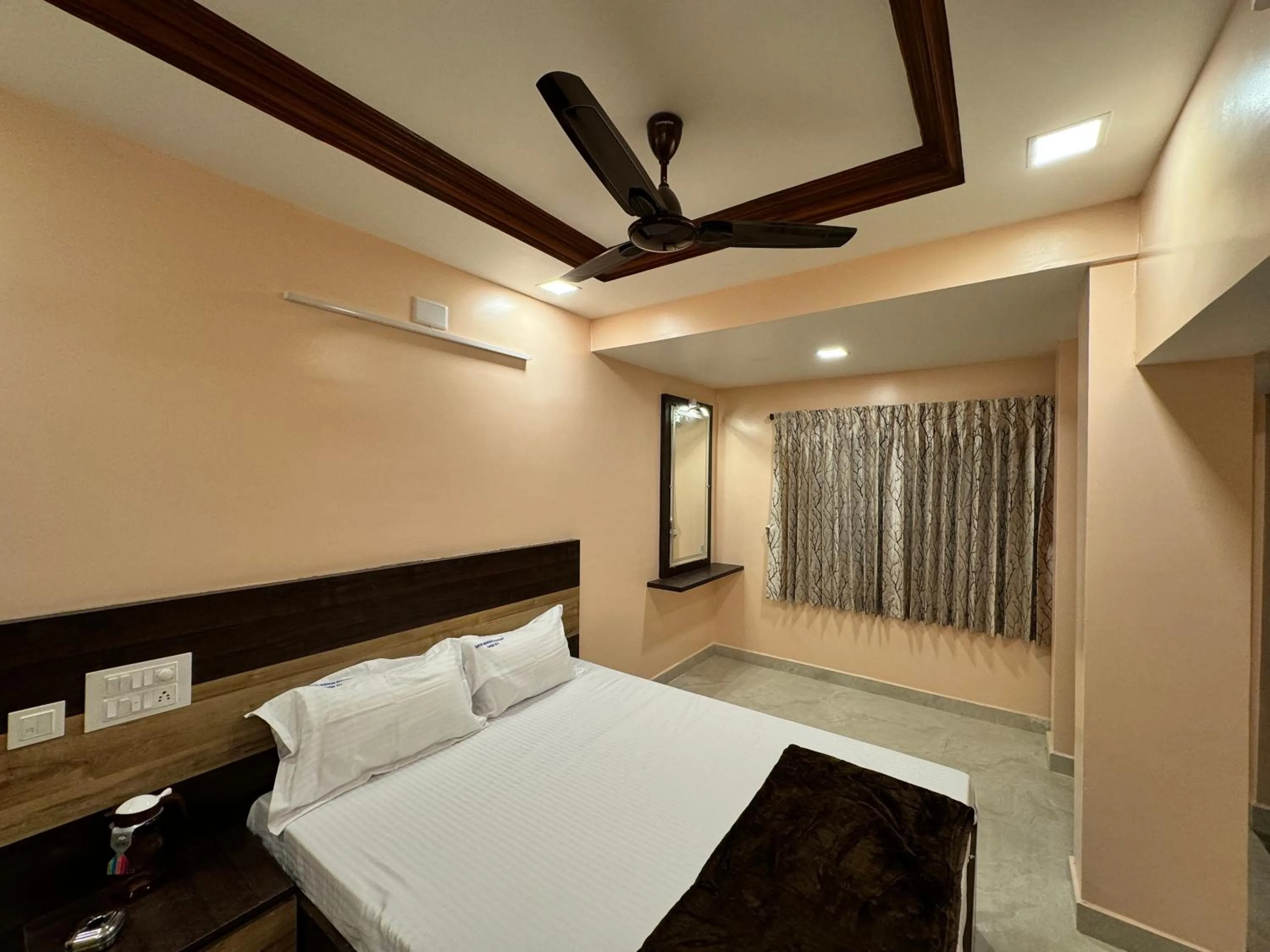 Bedroom, Bed in Sakthimurugan residency