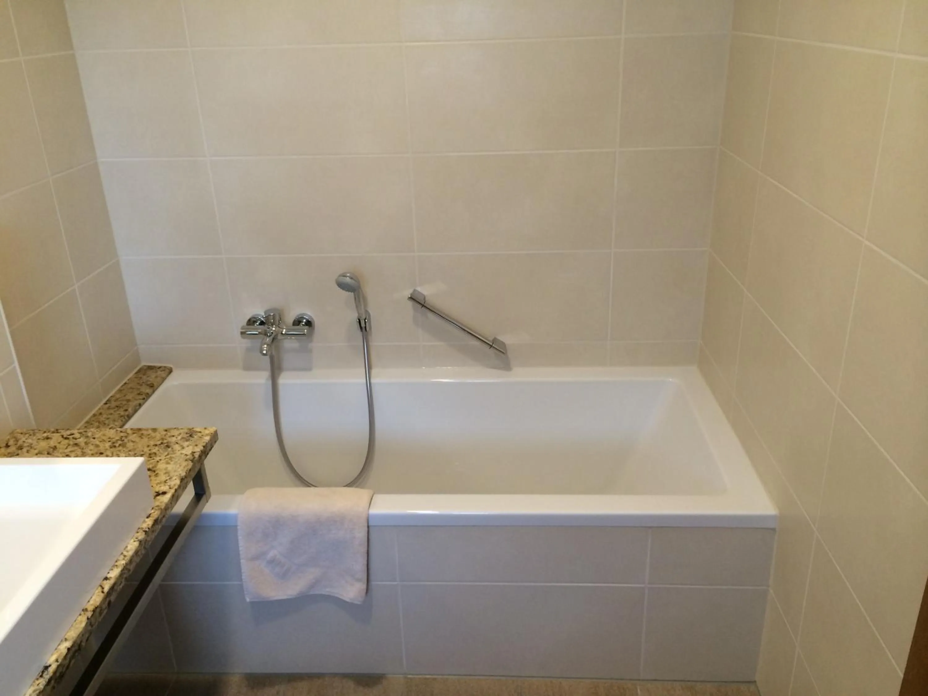 Bathroom in Hotel Neumayr