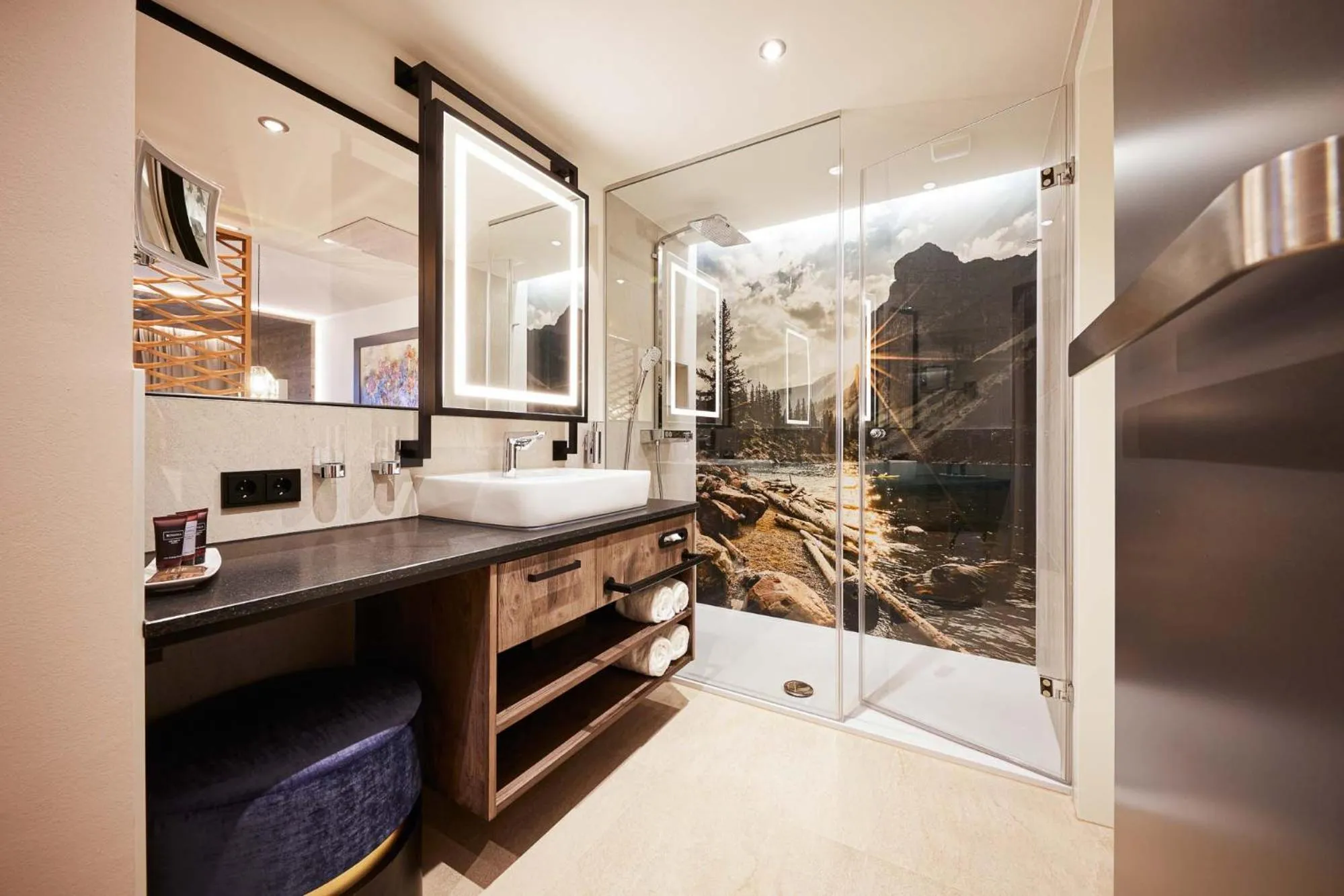 Shower in Hotel Das Rübezahl