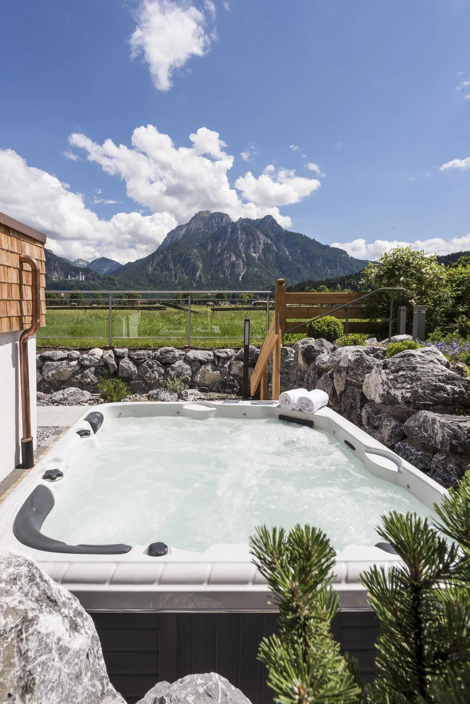 Hot Tub in Hotel Das Rübezahl