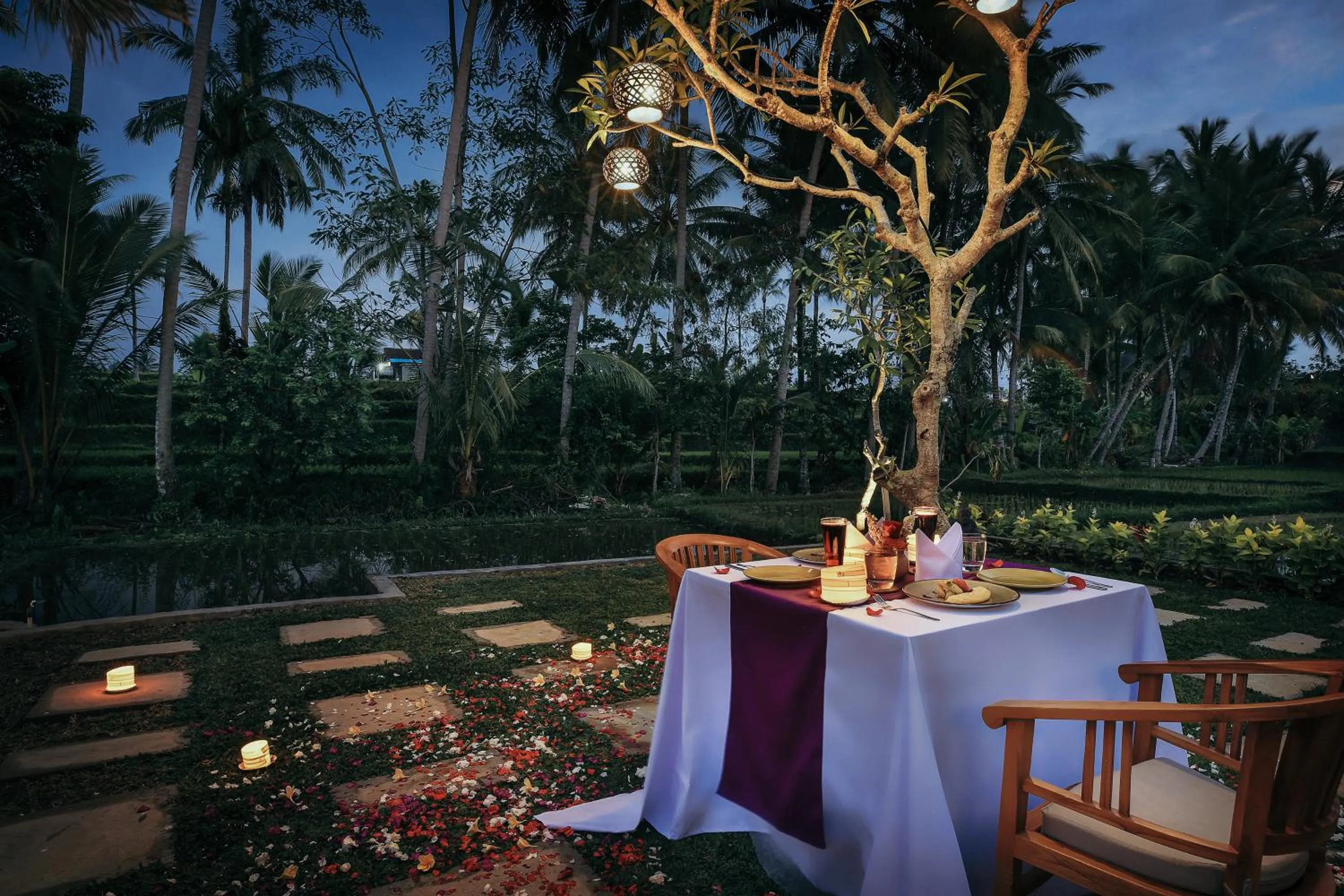 Meals in KERAMAN SUITE UBUD