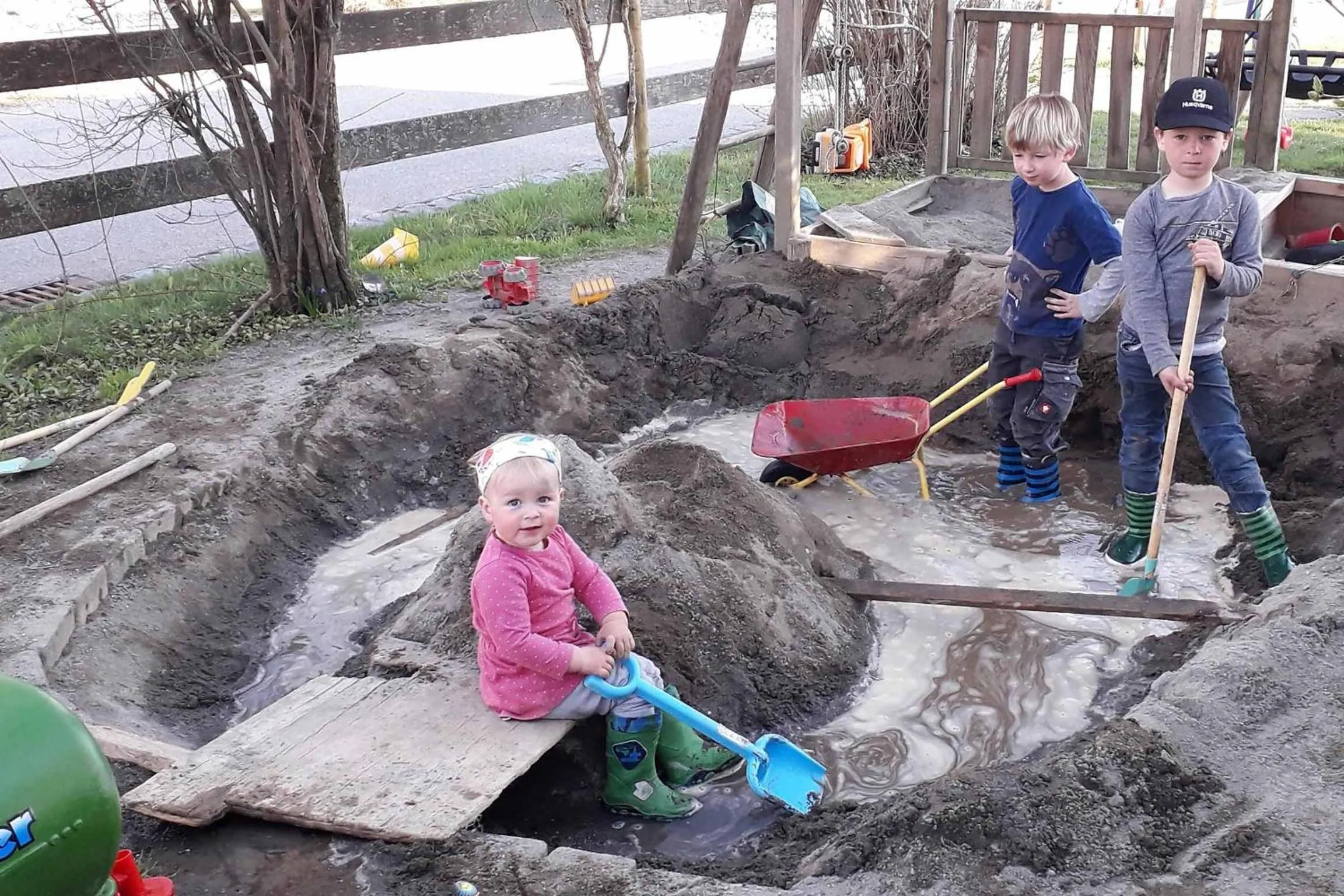 Children play ground in Veiter-Hof