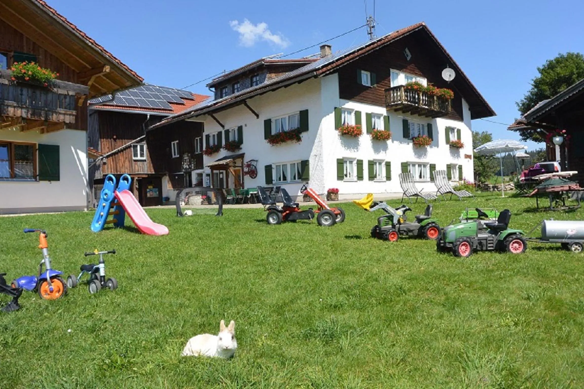 Property building in Veiter-Hof