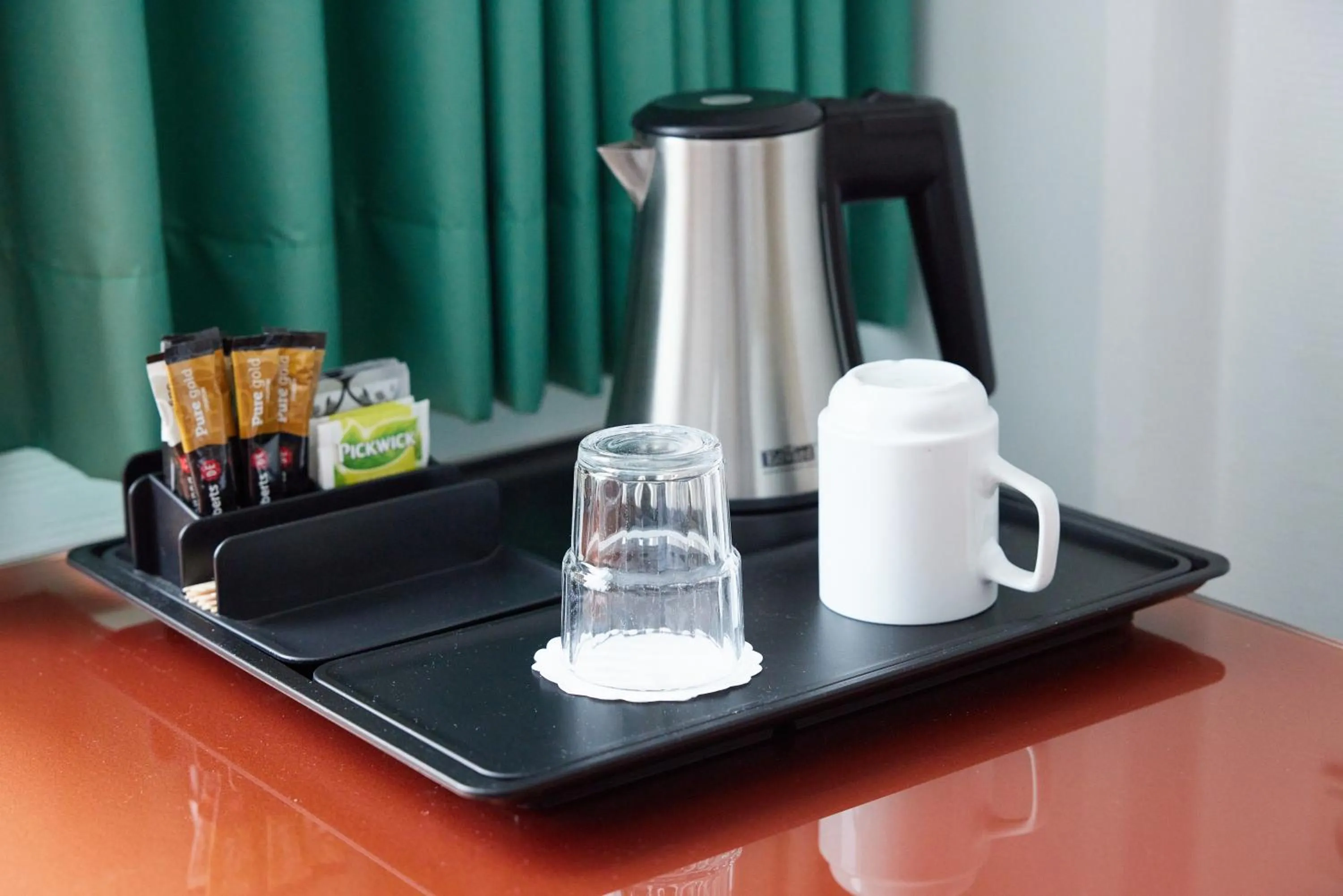 Coffee/tea facilities in Hotel Hans Egede
