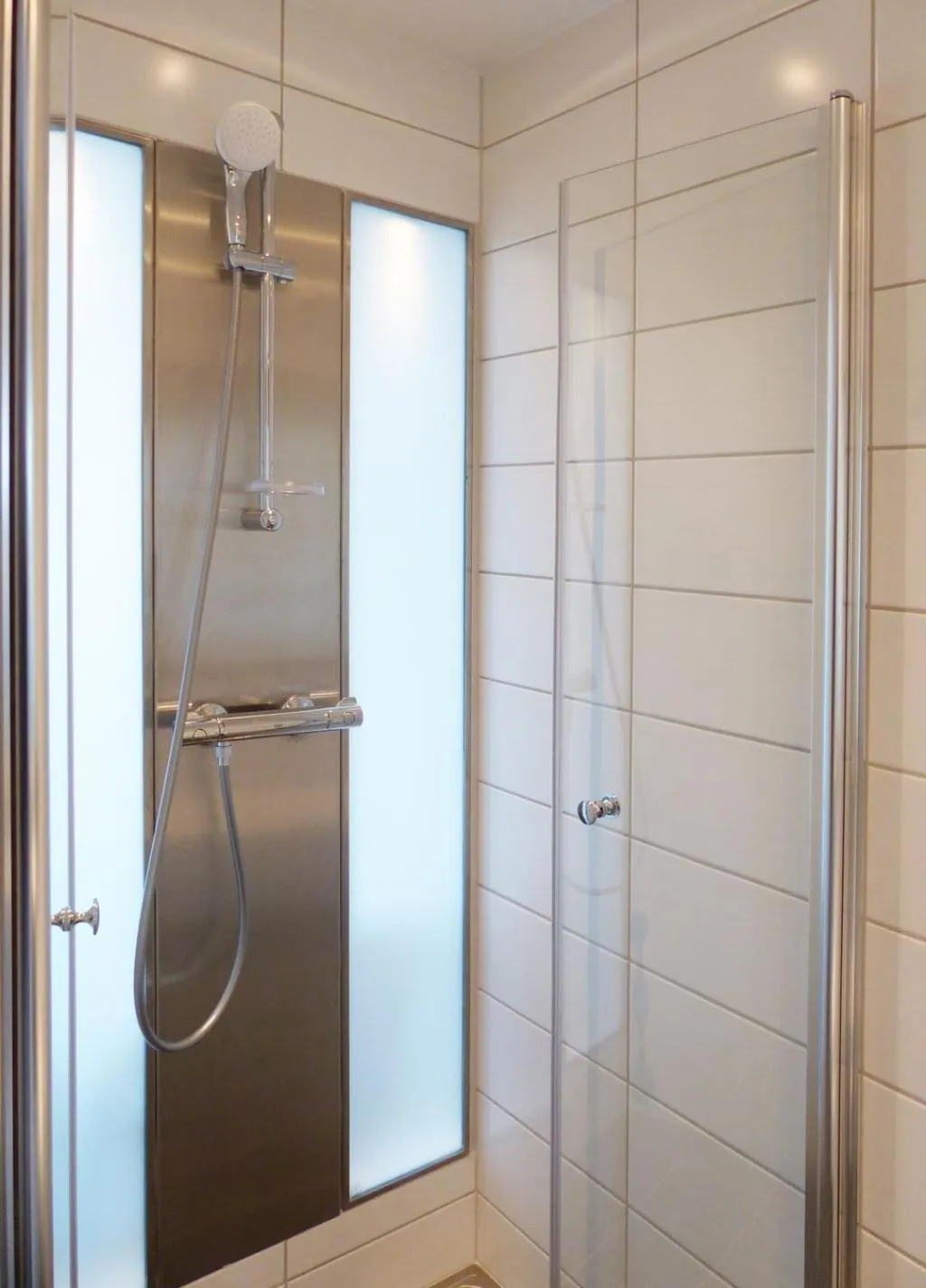 Shower in HHE Express