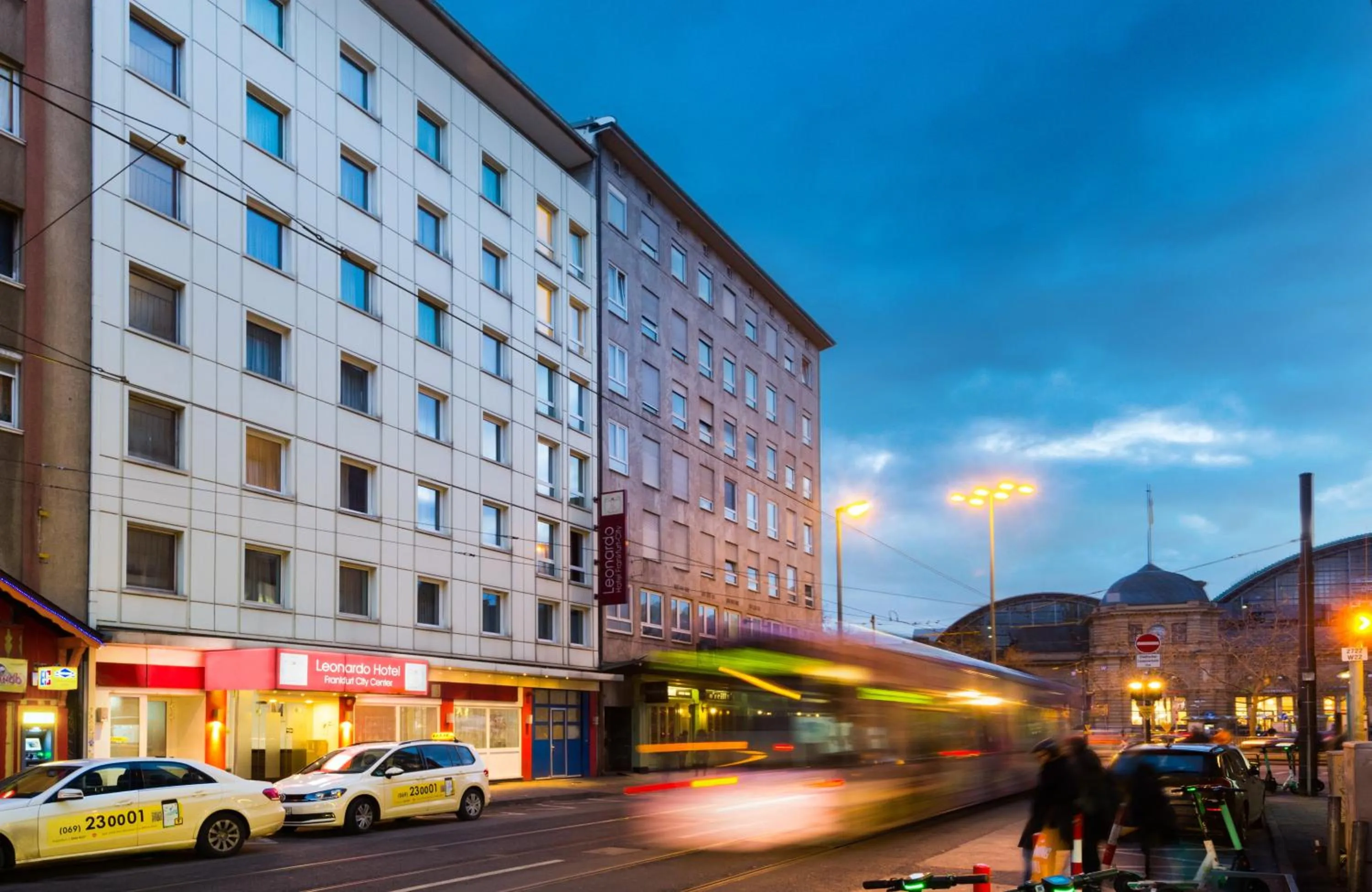 Property building in Leonardo Hotel Frankfurt City Center