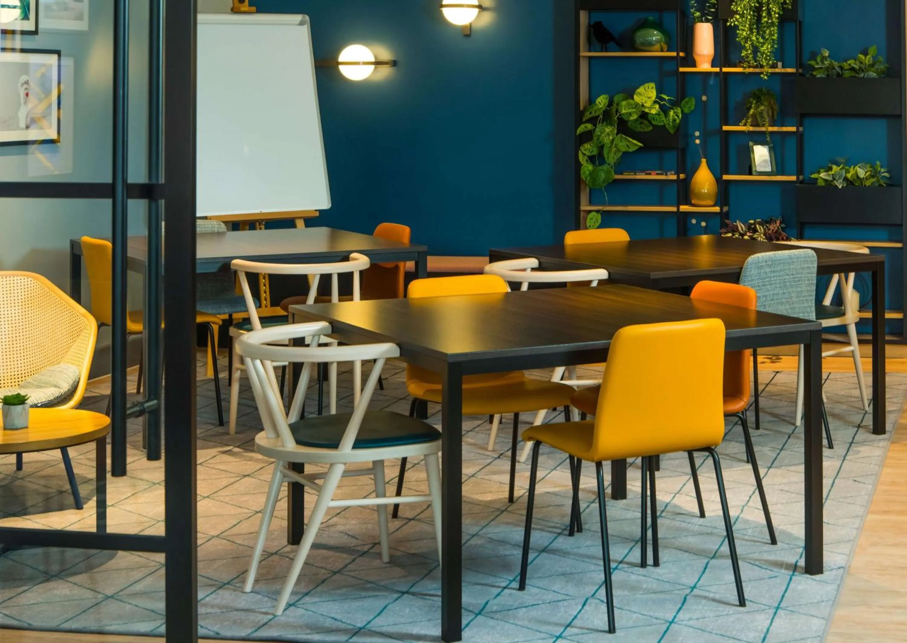 Meeting/conference room in Hampton by Hilton London Park Royal