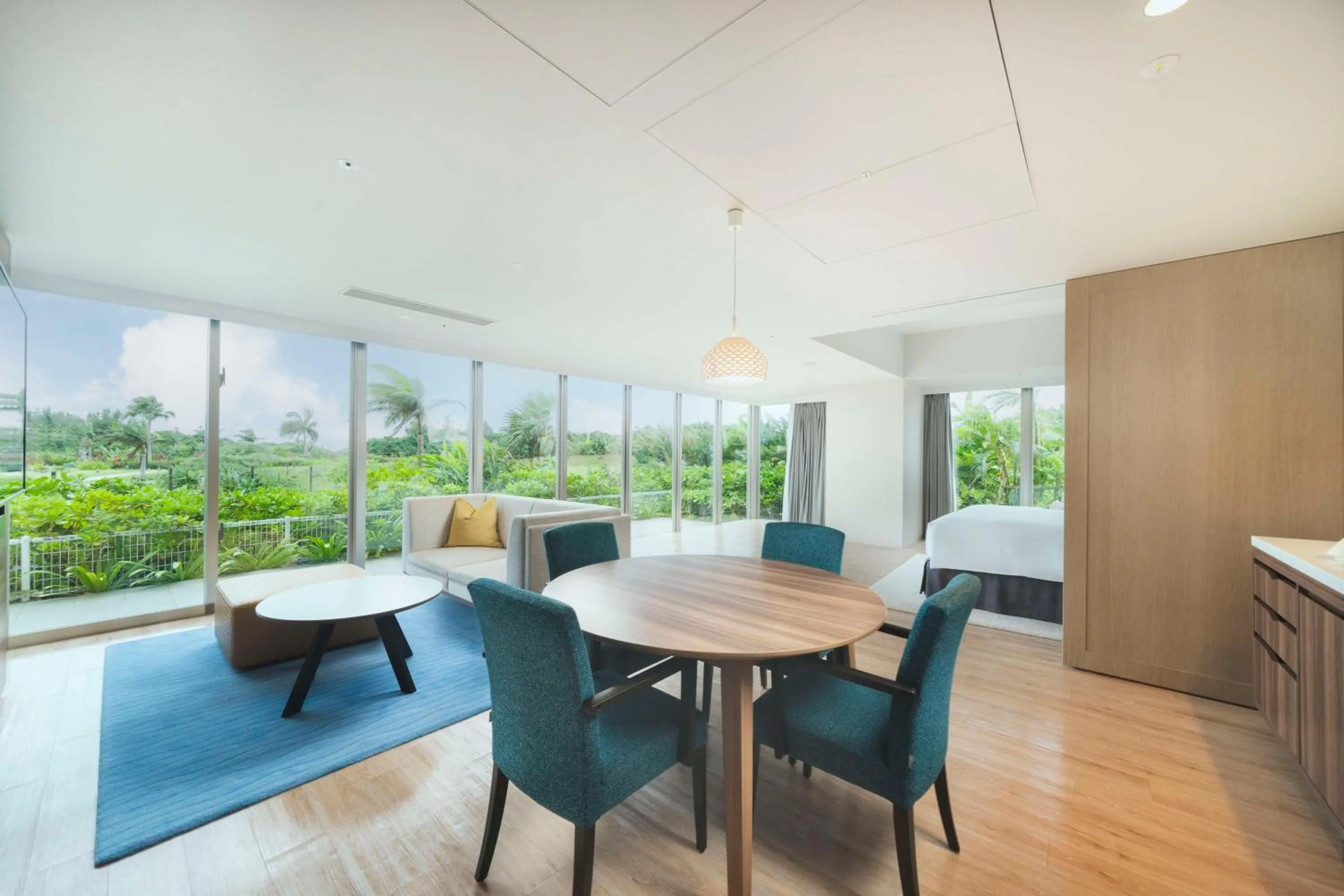 Living room in Hilton Okinawa Sesoko Resort