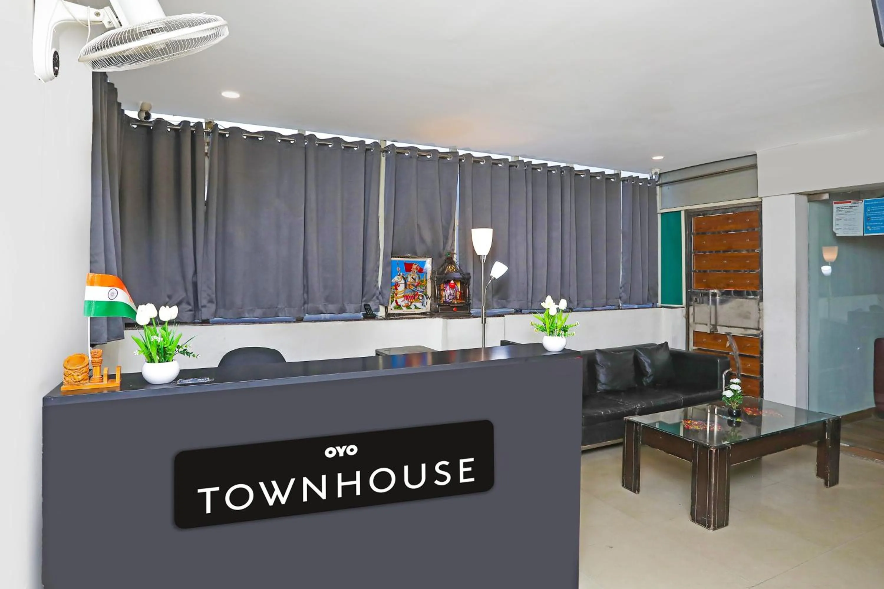 Lobby or reception in Super Townhouse Diamond View