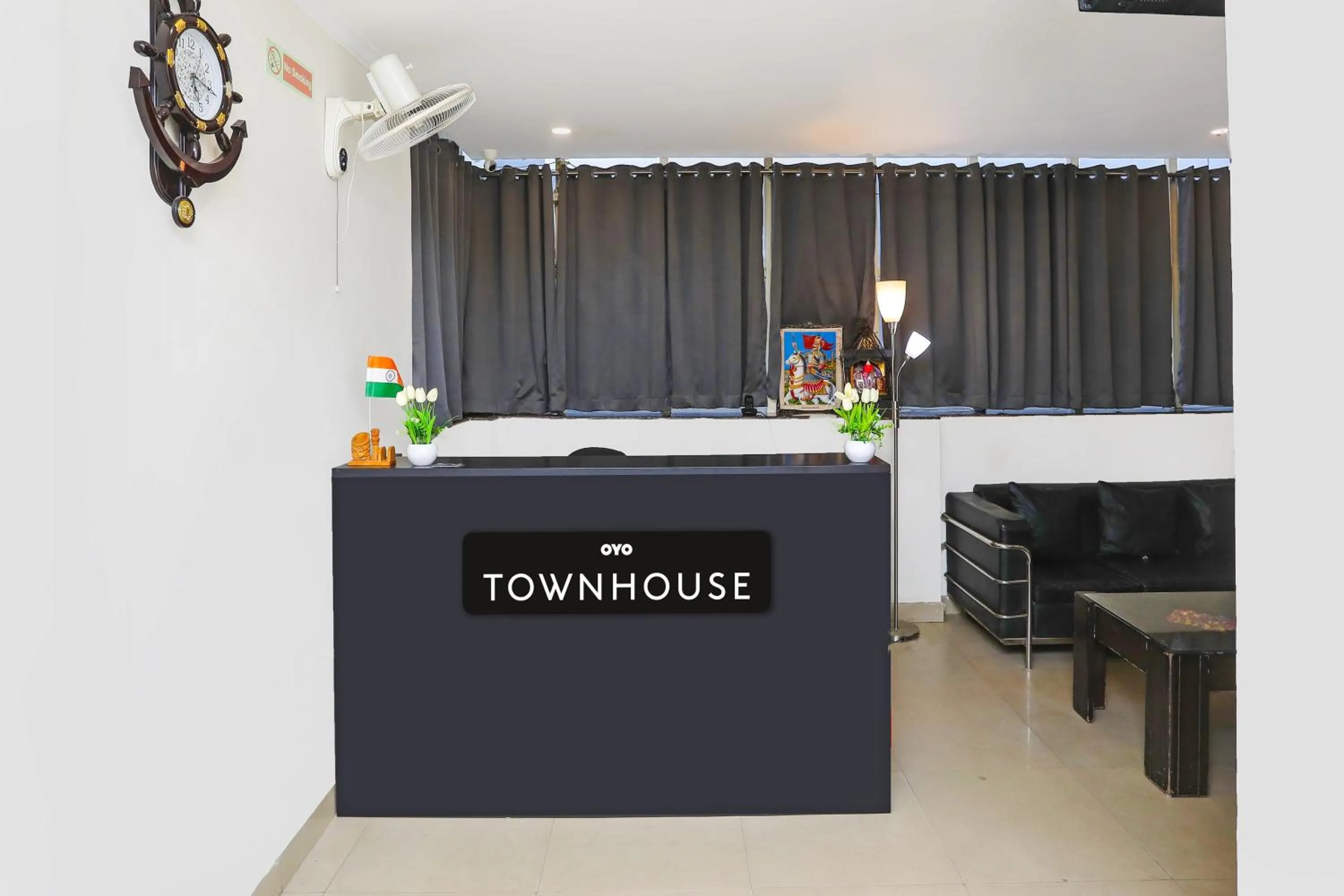 Lobby or reception in Super Townhouse Diamond View