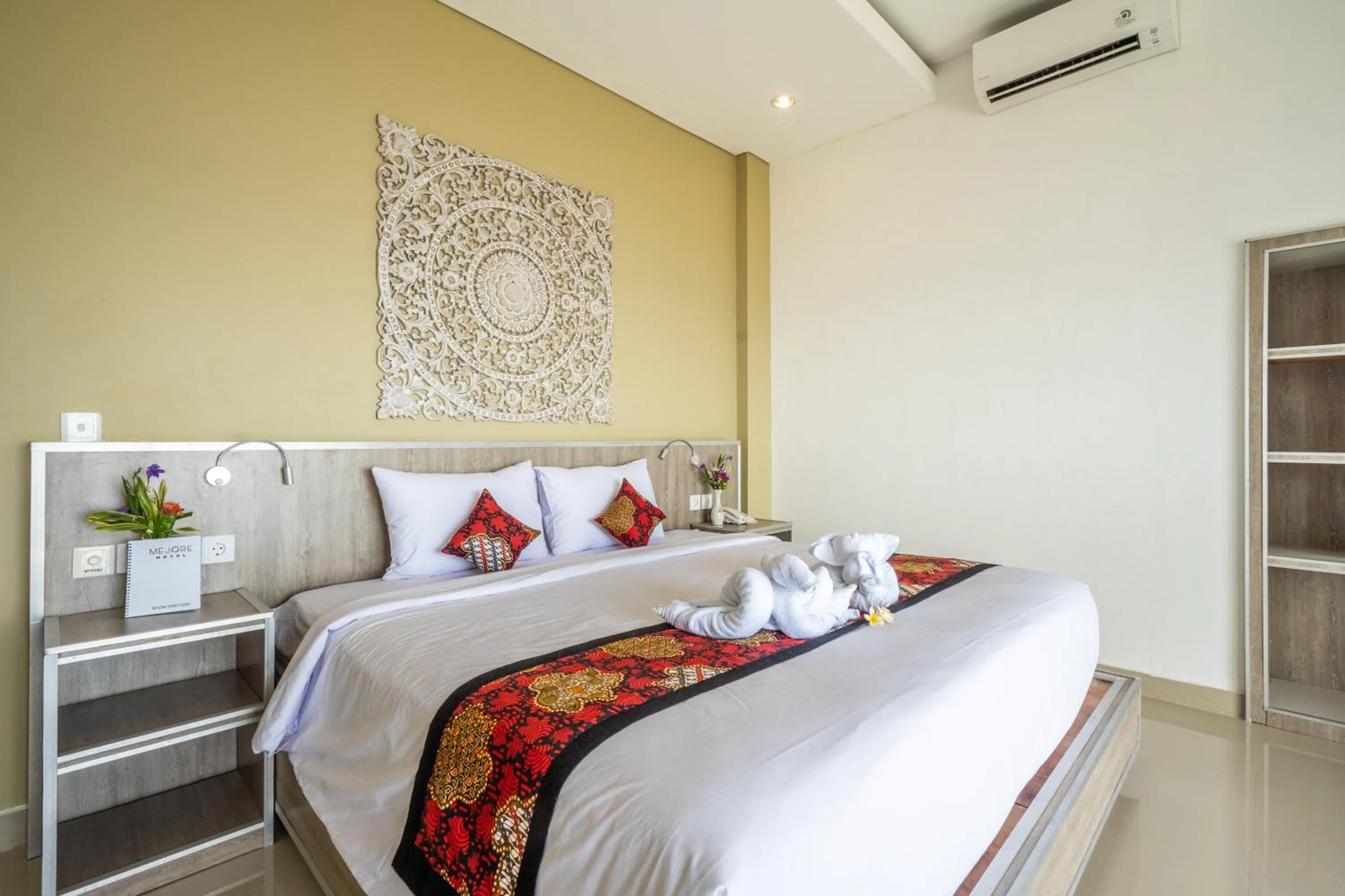 Bed in Mejore Beach Hotel