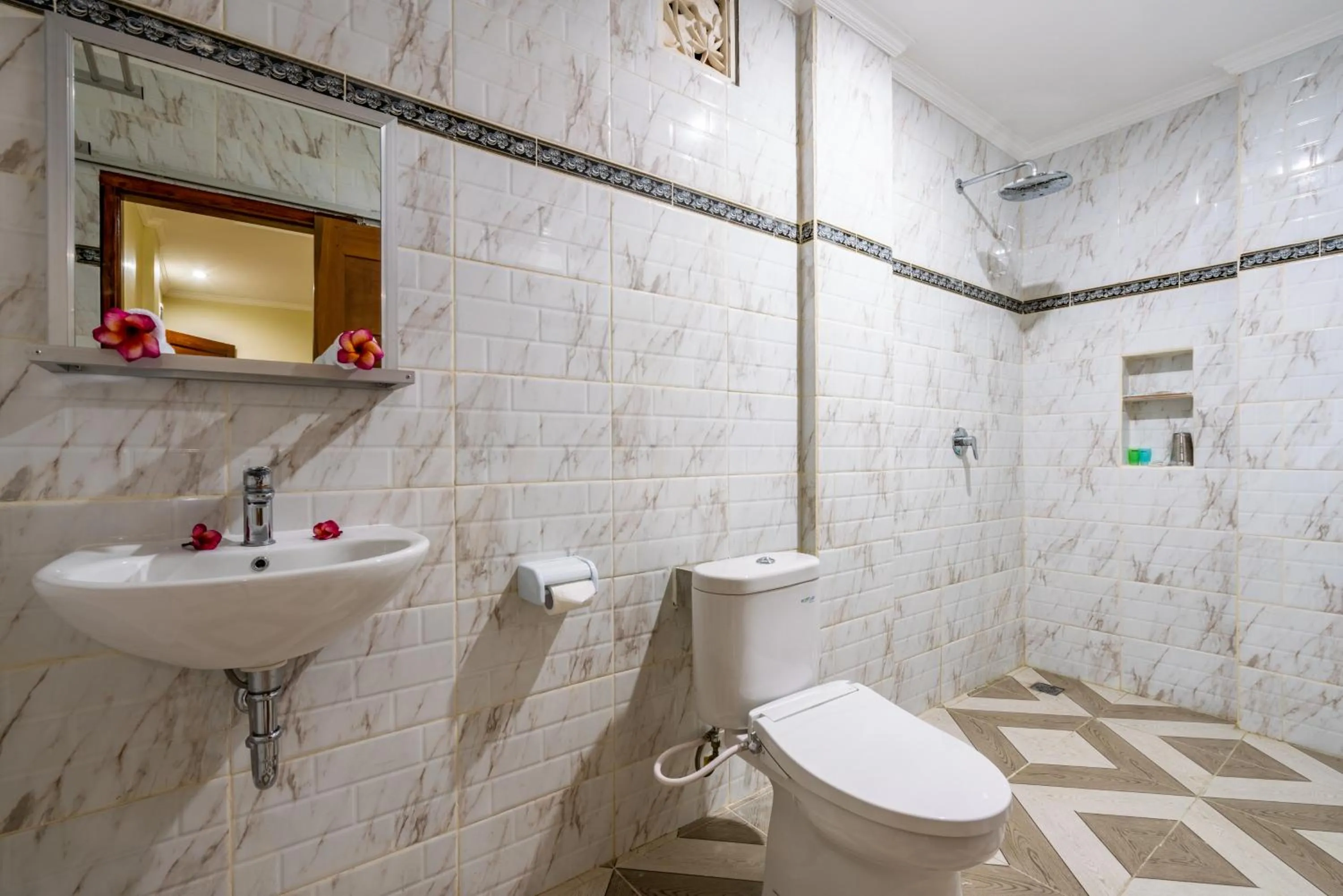 Bathroom in Mejore Beach Hotel