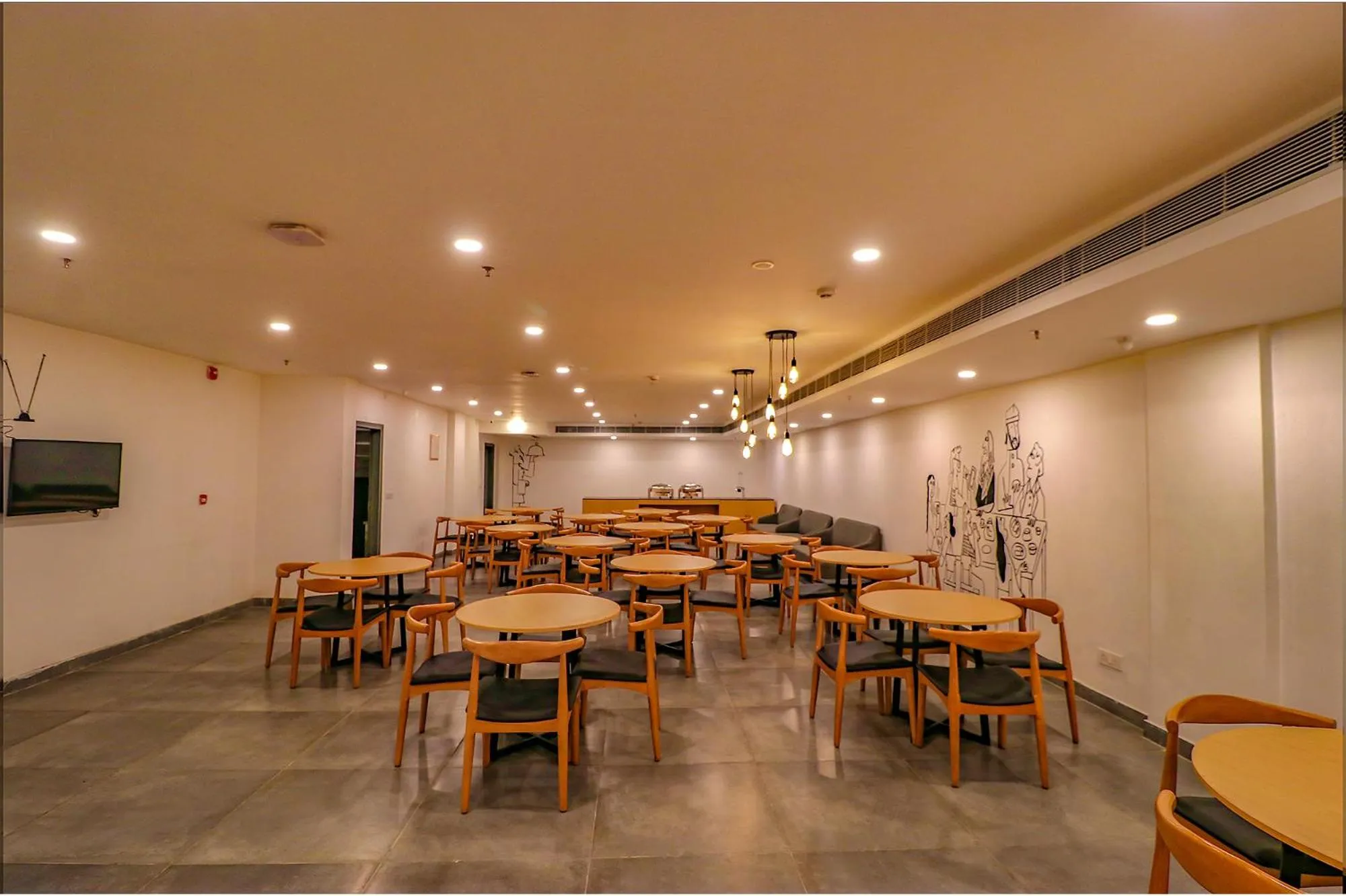 Restaurant/places to eat in FabHotel Hargobind Enclave