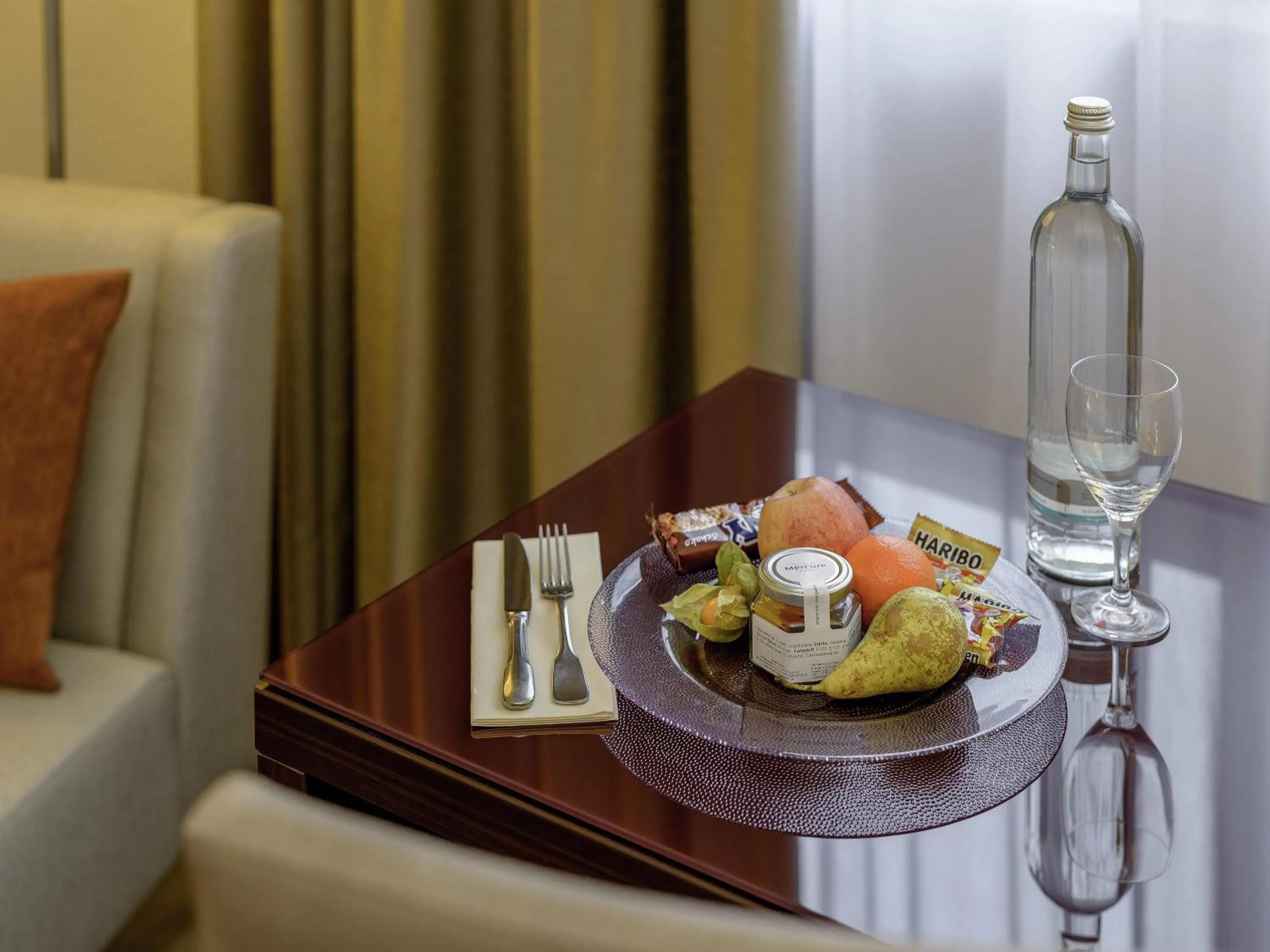 Bedroom in Mercure Hotel Duisburg City