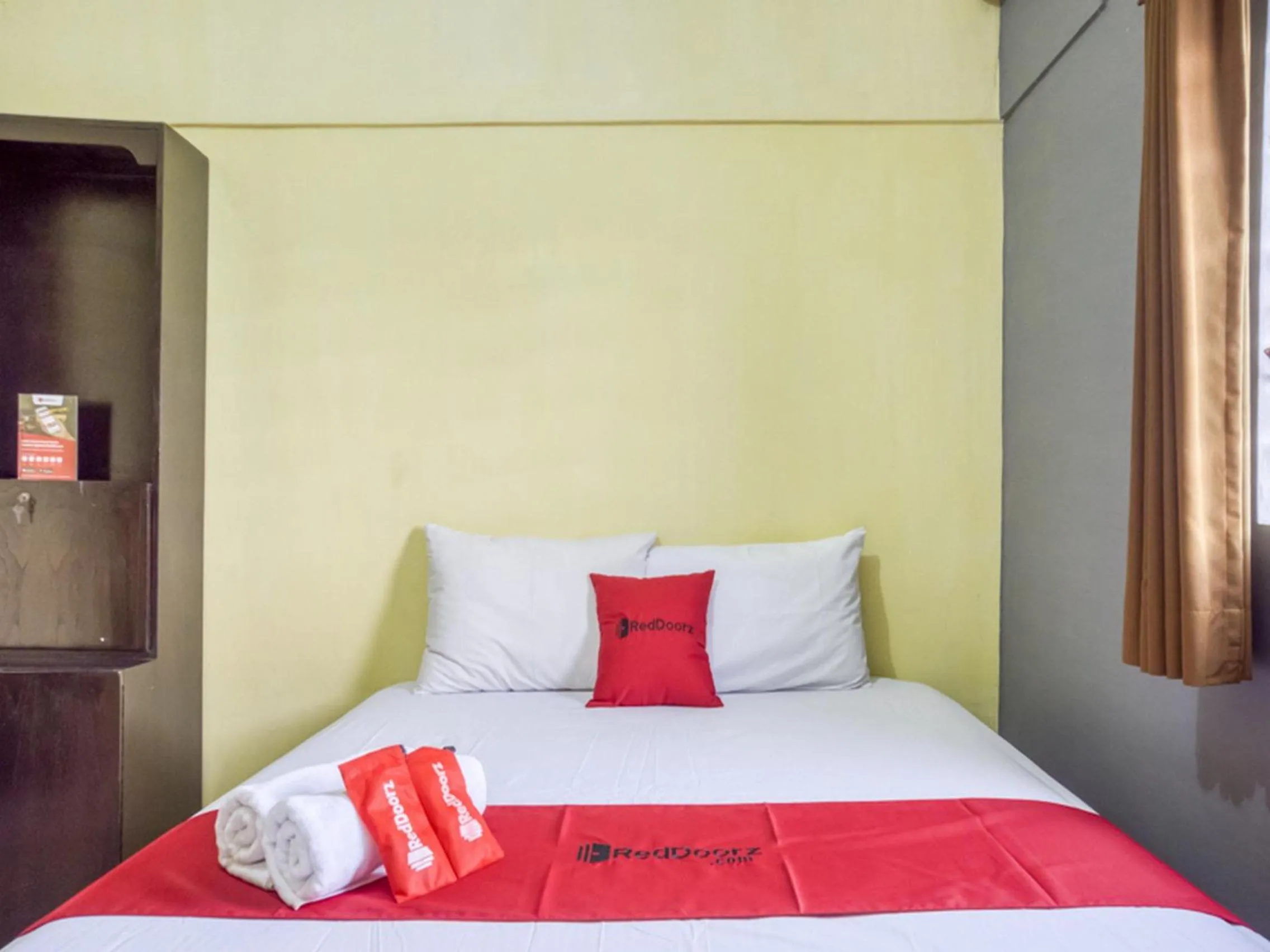 Bed in RedDoorz Syariah @ Lempuyangan