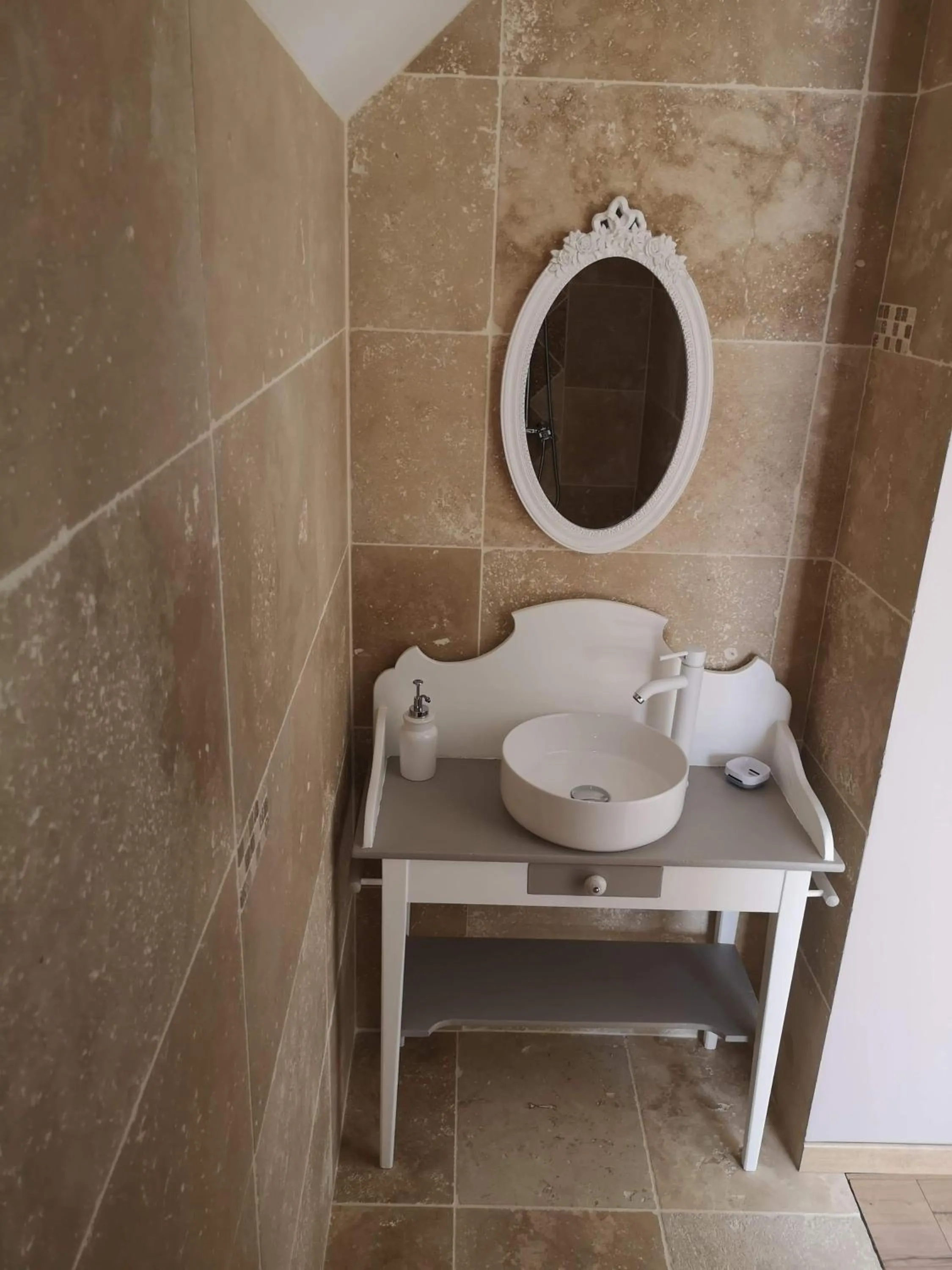 Bathroom in La Clé Du Maumont