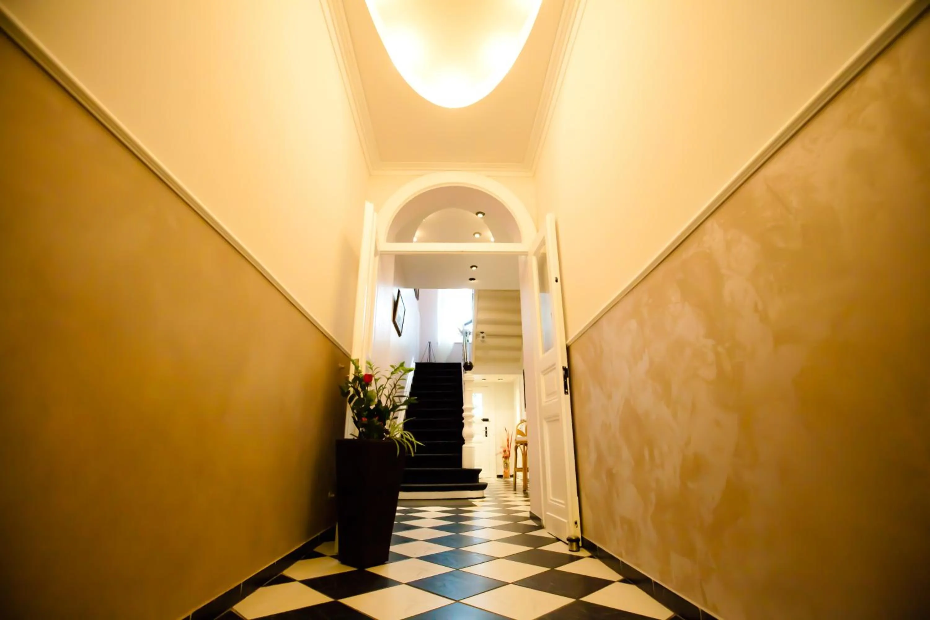 Facade/entrance in Hotel Carlton Mayfair