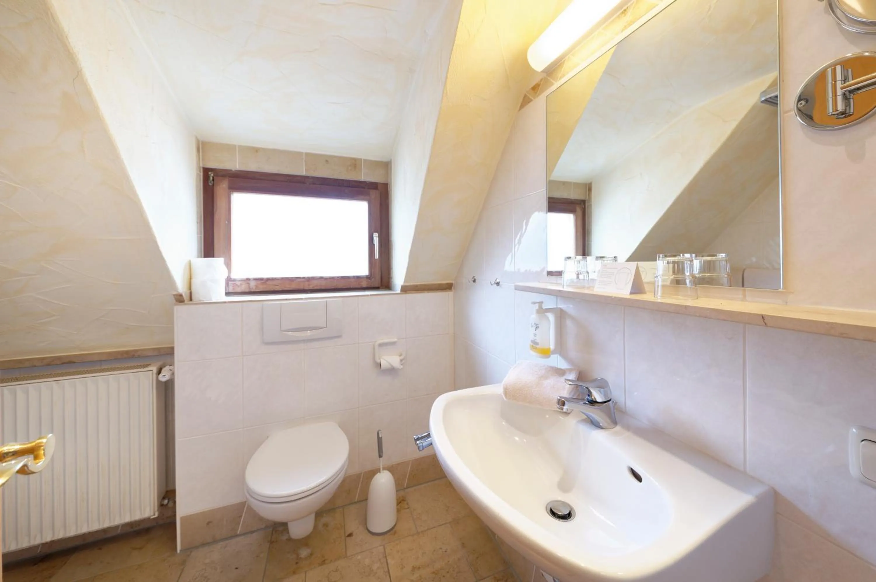 Shower in Hotel garni Alpengruss