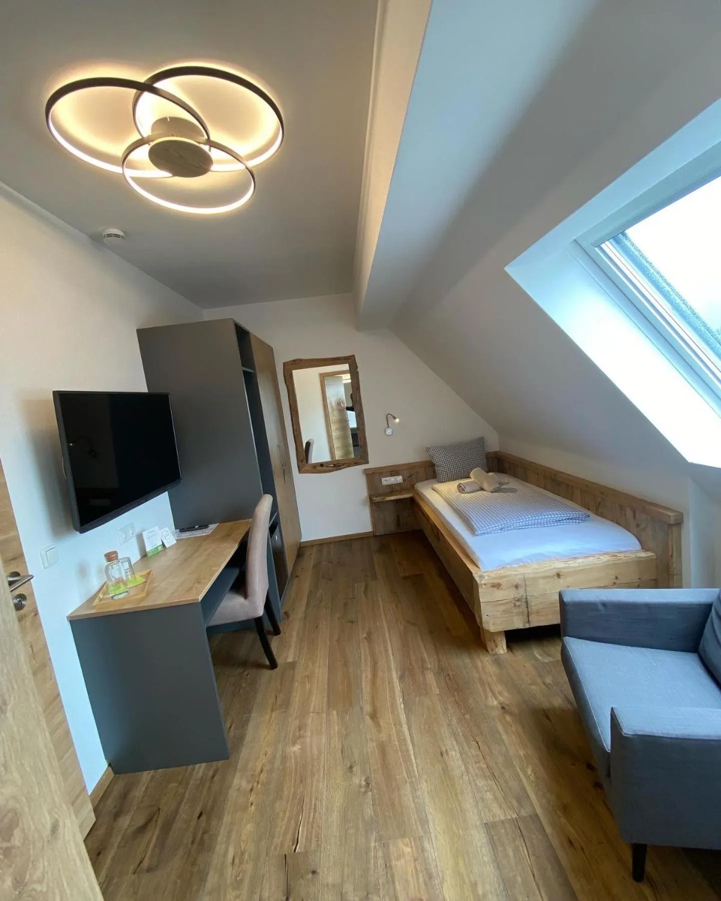 Photo of the whole room, Bed in Hotel garni Alpengruss