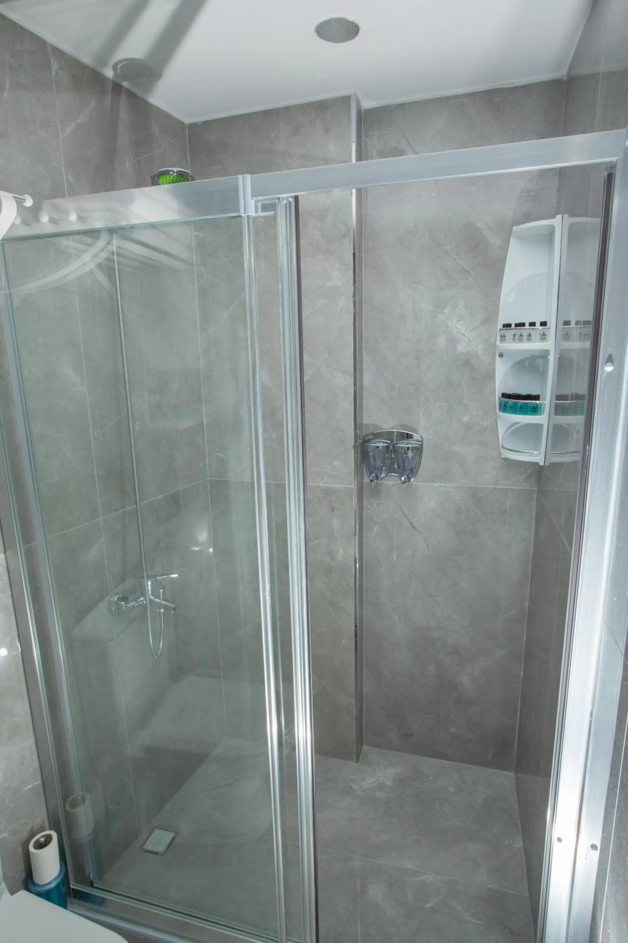 Bathroom in Atlantis Royal Hotel