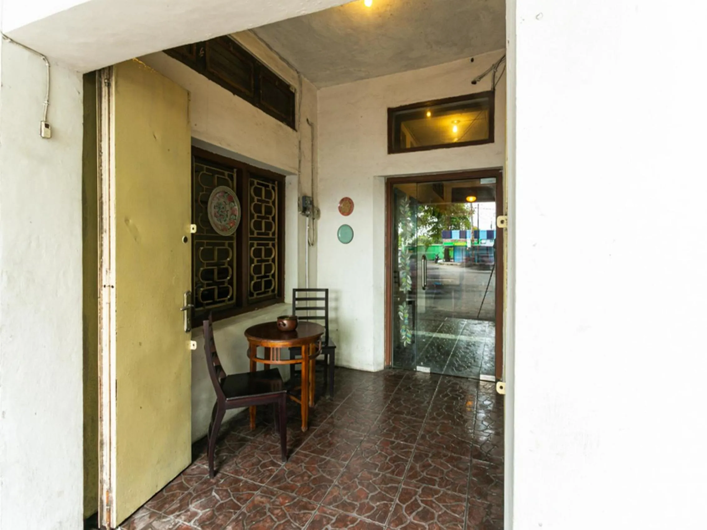 RedDoorz @ Urip Sumoharjo Solo