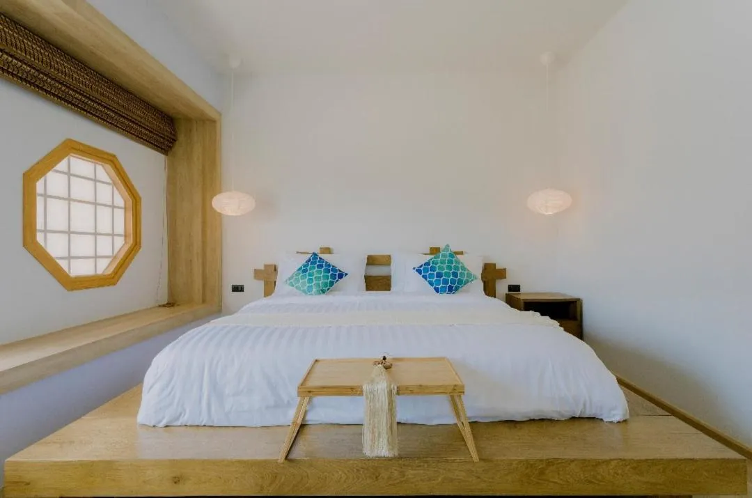 Bed in Wayla Villa@Maikhaobeach