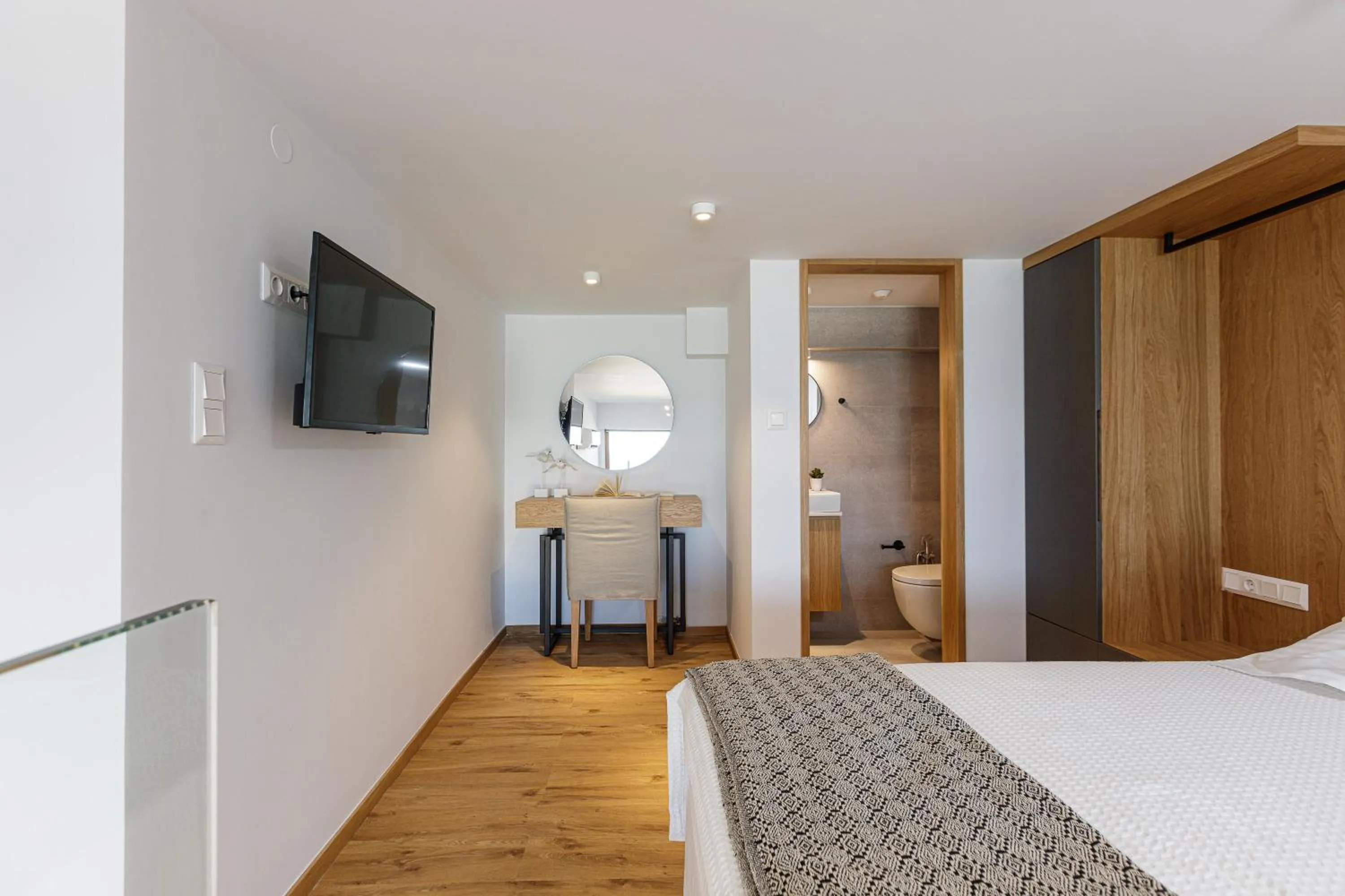 Bedroom, Bed in North Coast Seaside Suites