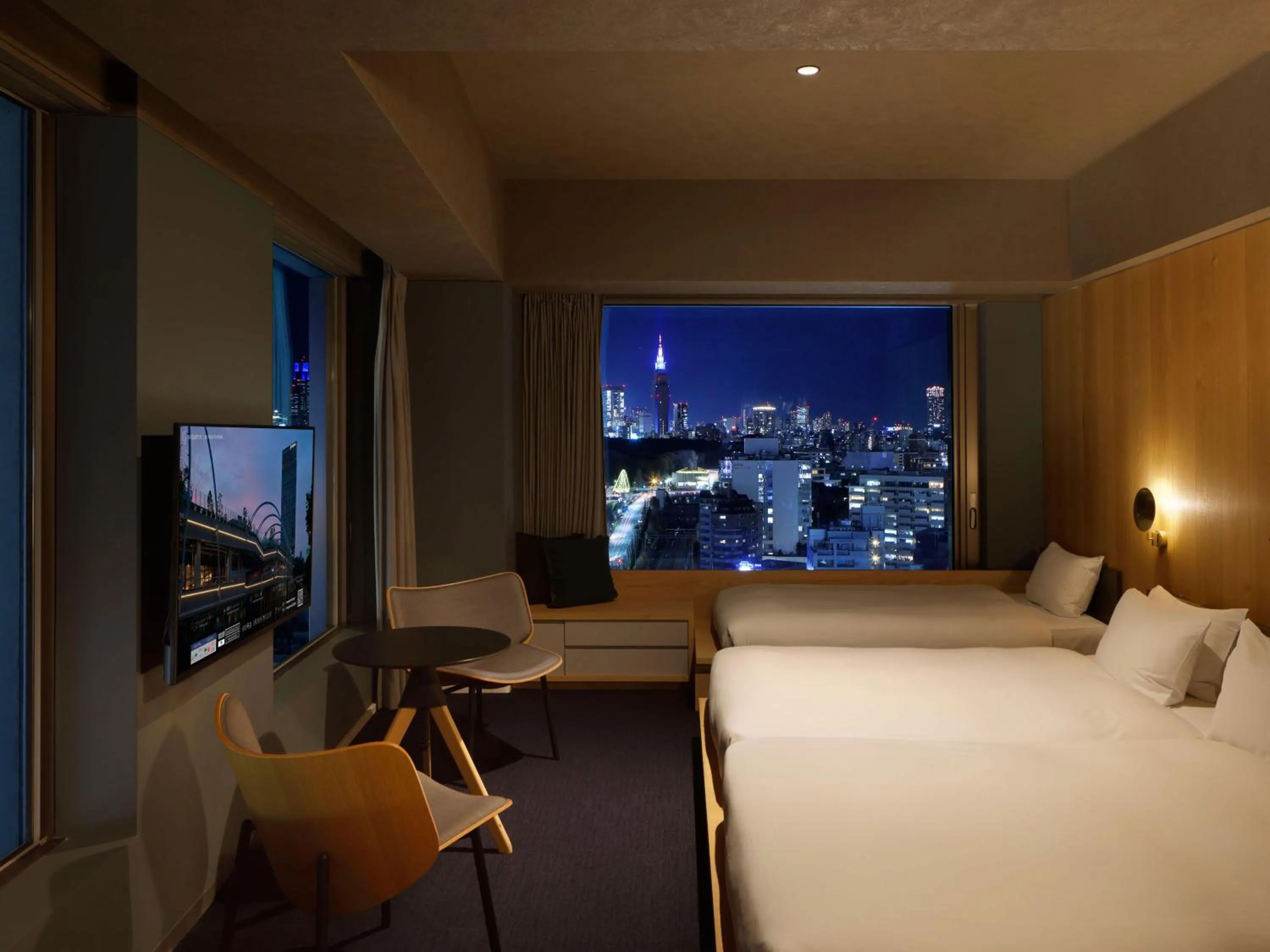 Photo of the whole room, Bed in sequence MIYASHITA PARK - Shibuya