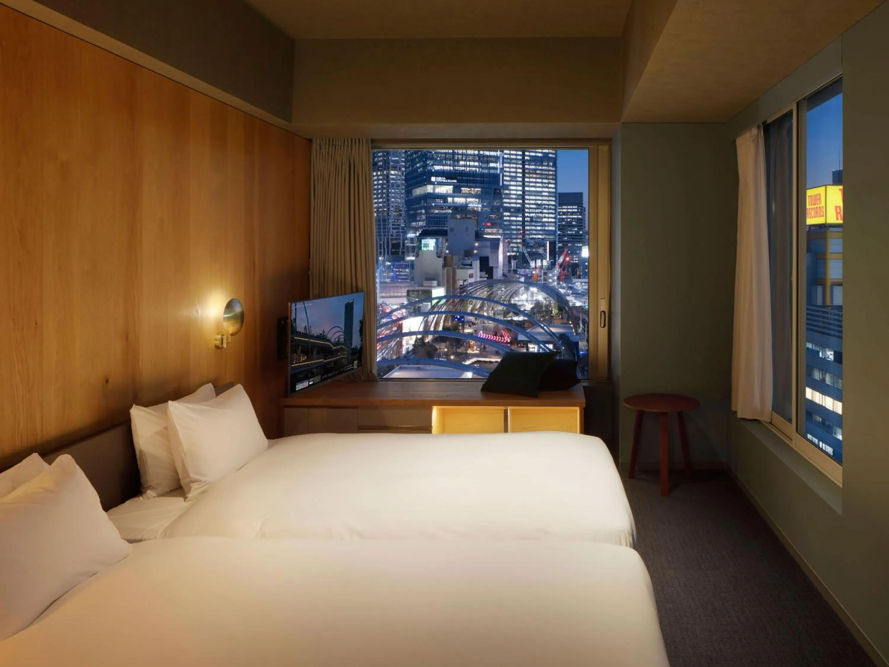 Photo of the whole room, Bed in sequence MIYASHITA PARK - Shibuya