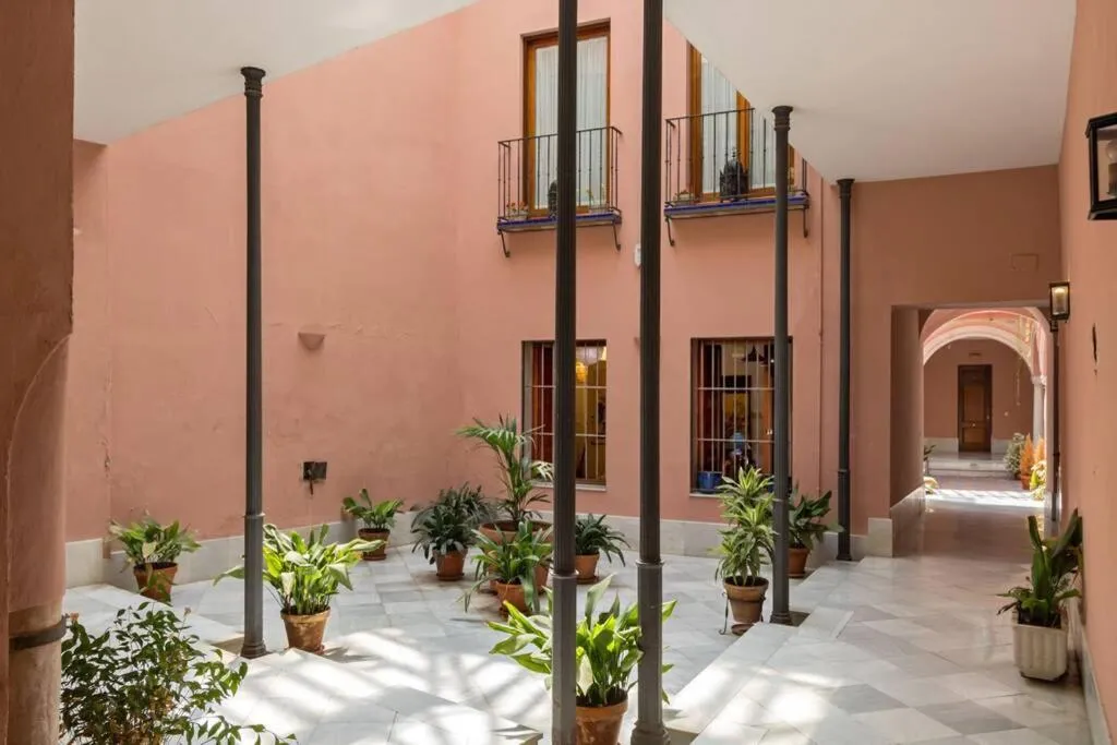 Patio in Goyeneta Palace by Valcambre