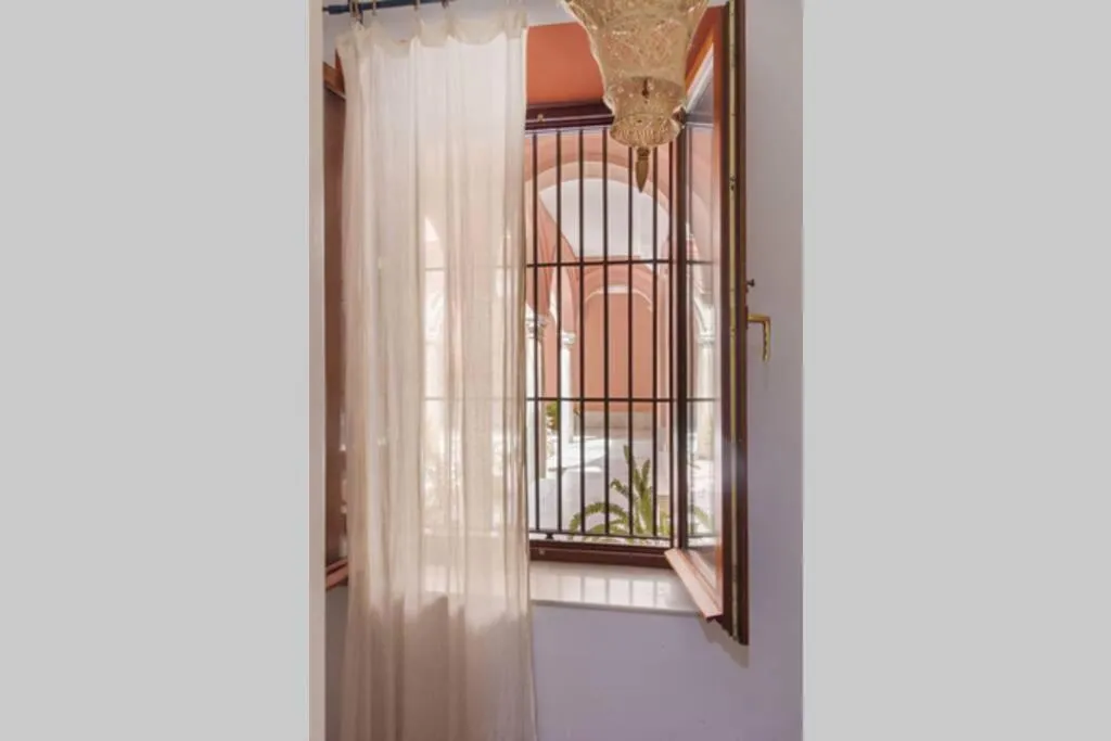 Bedroom in Goyeneta Palace by Valcambre