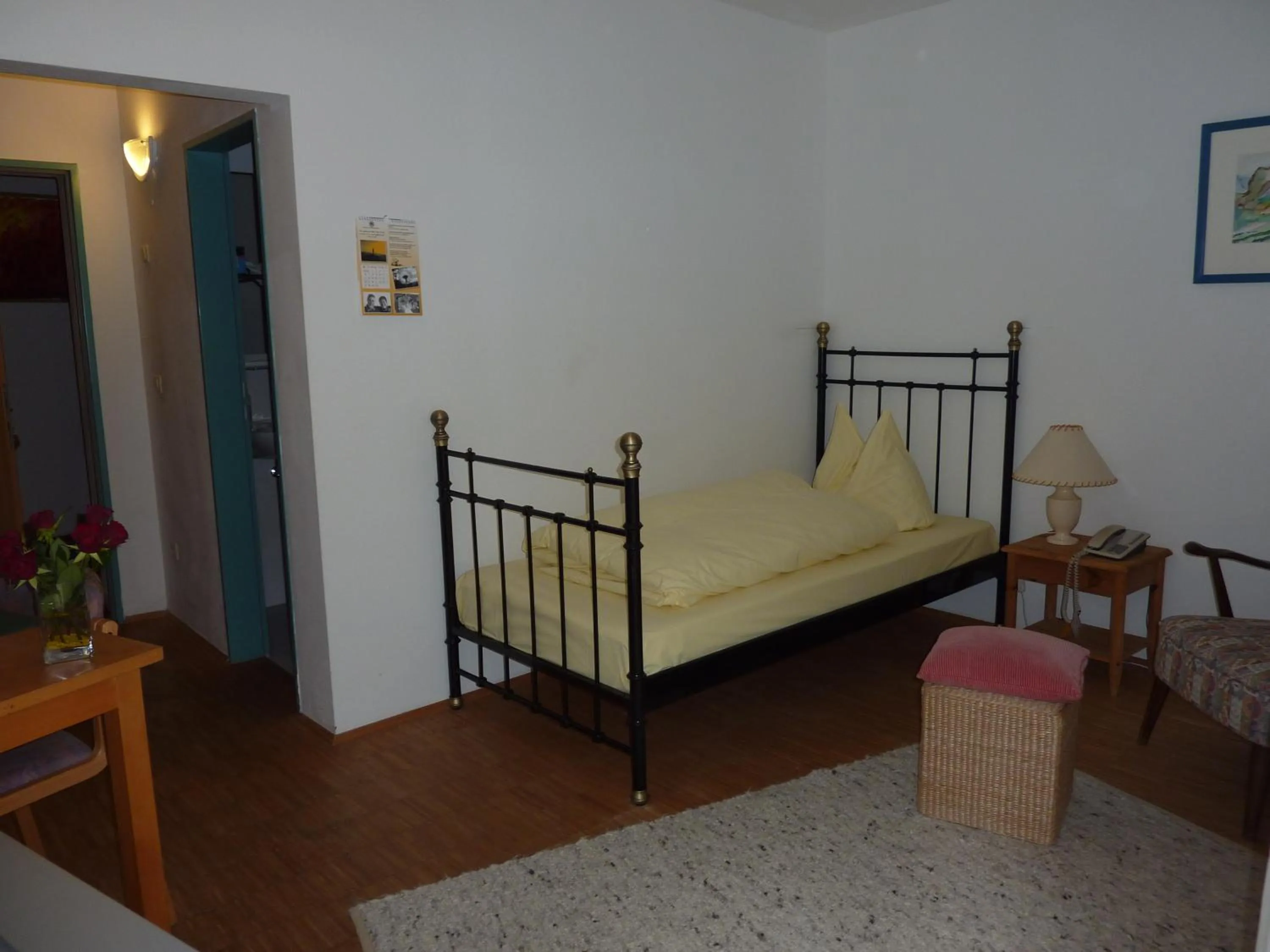 Photo of the whole room, Bed in Outdoorhotel Jäger Von Fall