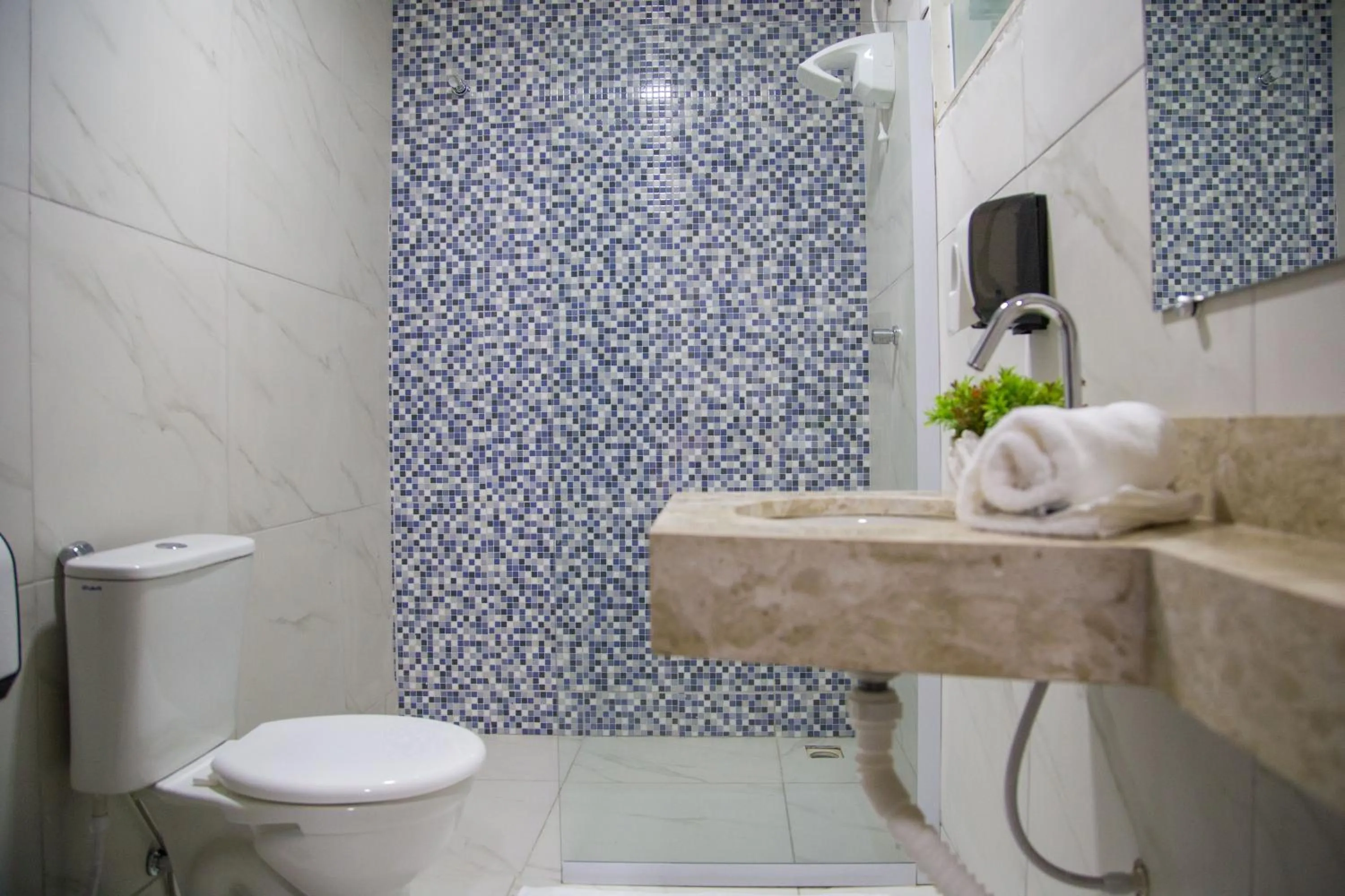 Bathroom in Juazeiro Comfort Hotel