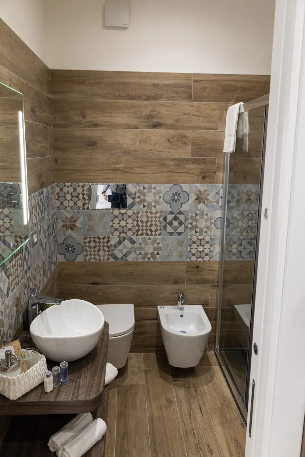 Bathroom in Famalu apartments