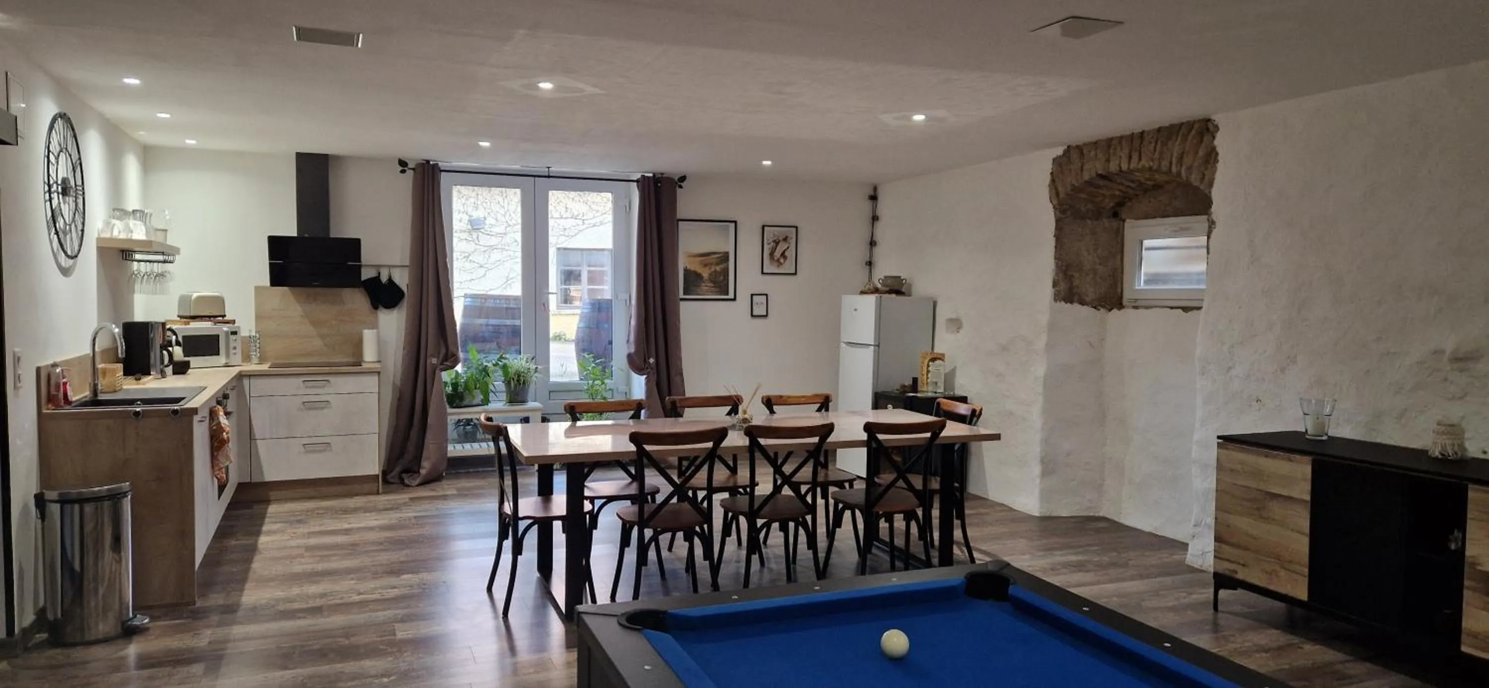 Game Room in Chambres d'hôtes Une autre maison