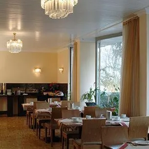 Restaurant/places to eat in City Hotel Mercator